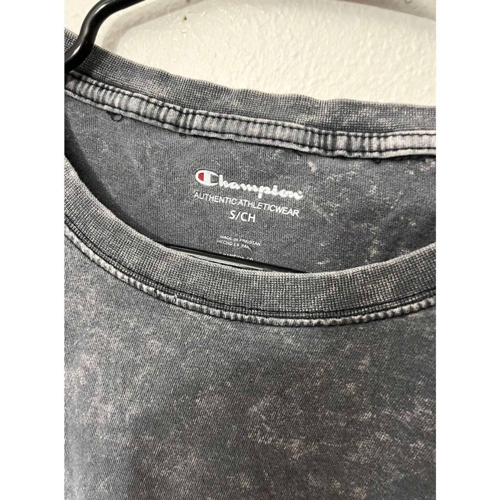 Champion Champion T-Shirt Women's Small Gray Wash Out Short Sleeve Crew Neck 100% Cotton Regular Size S Womens Size 28" / US 6 / IT 42 - 3 Thumbnail