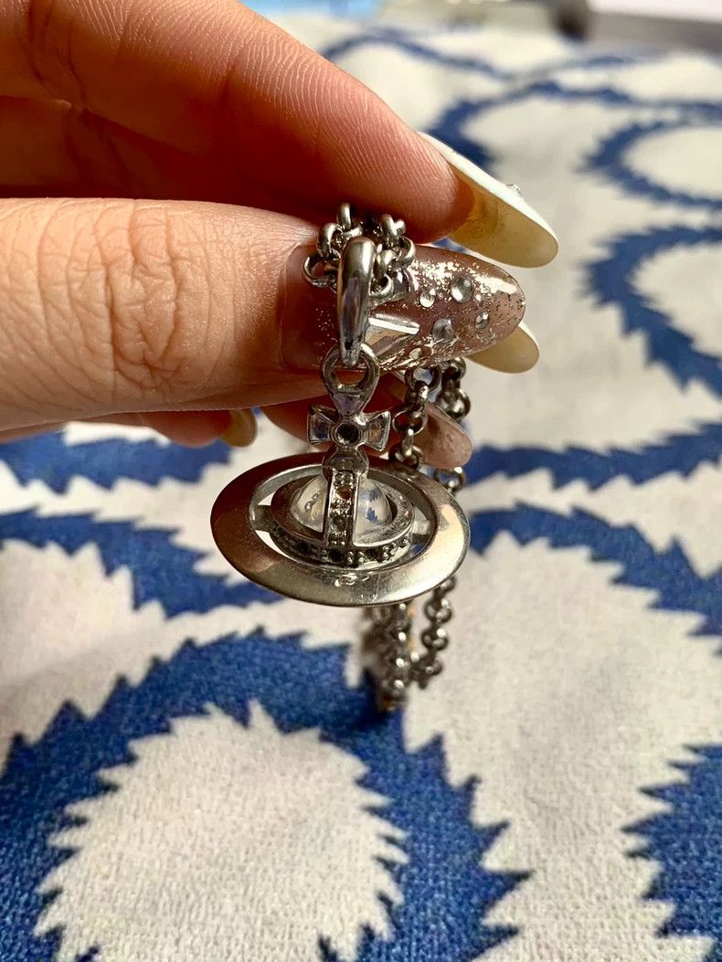 Vivienne Westwood Vivienne Westwood Old medium silver Orb necklace Size ONE SIZE - 3 Thumbnail