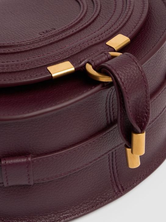 Chloe o1loc1c1024 Size: OS / Marcie Small Saddle in Deep Violine Size ONE SIZE - 4 Thumbnail