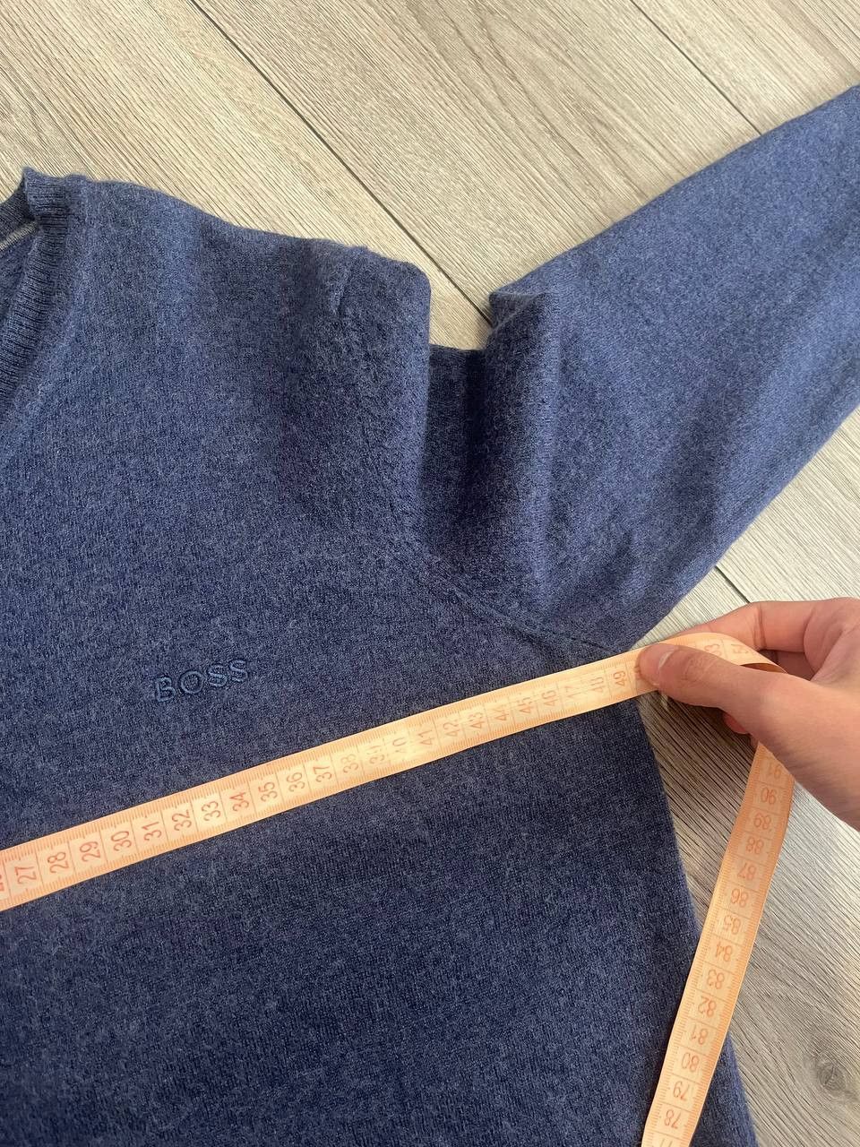 Hugo Boss Boss Hugo Boss Cashmere V-Neck Pullover mens size M BLue Size US M / EU 48-50 / 2 - 7 Thumbnail