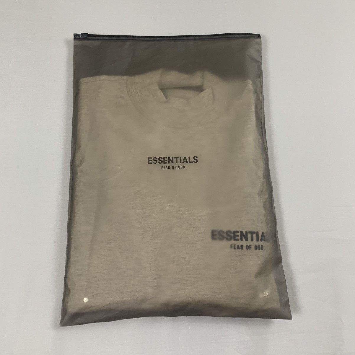 Fear of God Fear of God essentials light oatmeal long sleeve tee Size US S / EU 44-46 / 1 - 3 Thumbnail