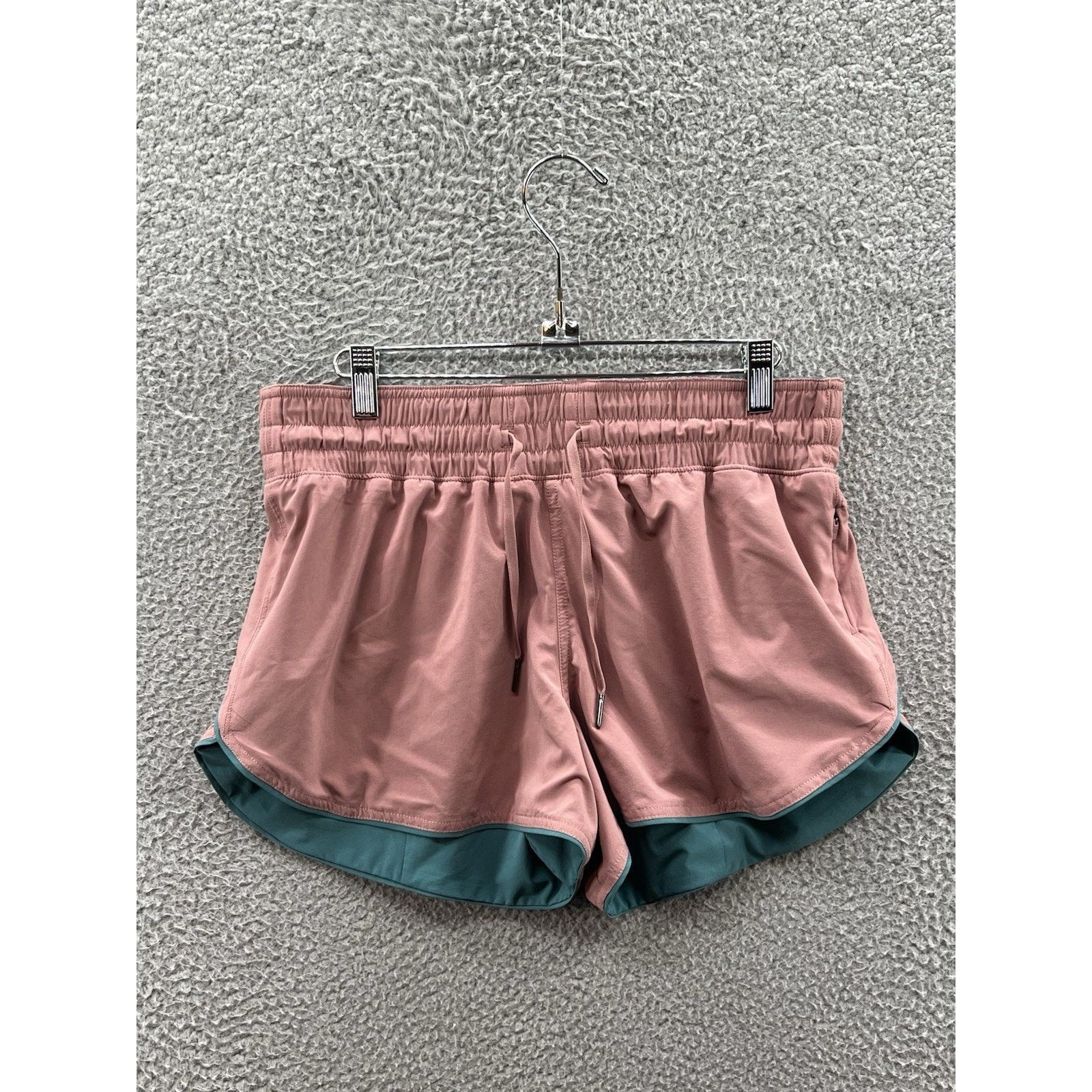 Lululemon Lululemon Choose A Side Reversible Shorts Quicksand Green 8 Size 30" / US 8 / IT 44 - 3 Thumbnail