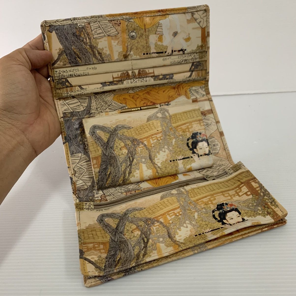 Japanese Brand Chinese Design Leather Vintage Wallet Size ONE SIZE - 6 Thumbnail