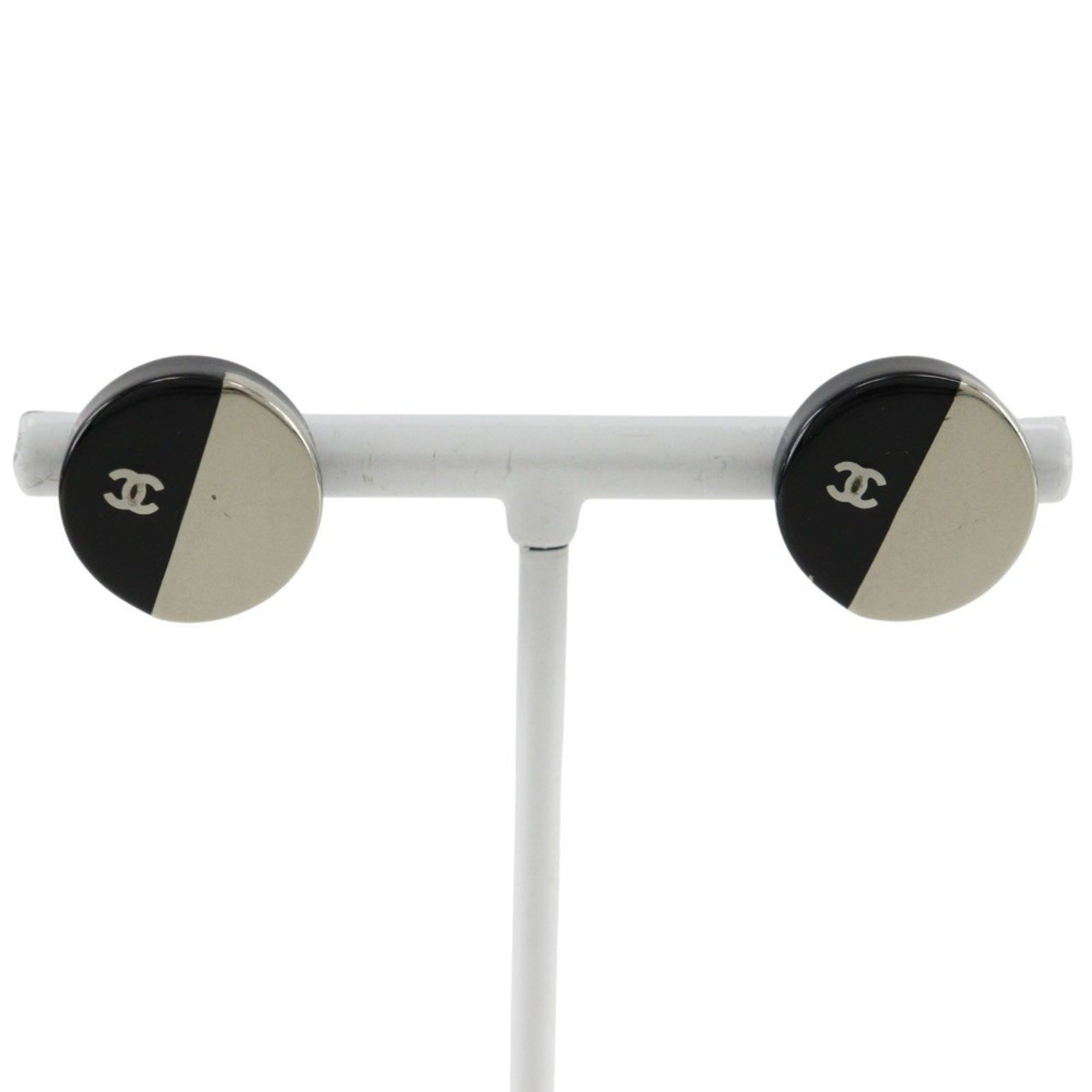 Chanel Chanel Coco Mark earring Size ONE SIZE - 1 Thumbnail