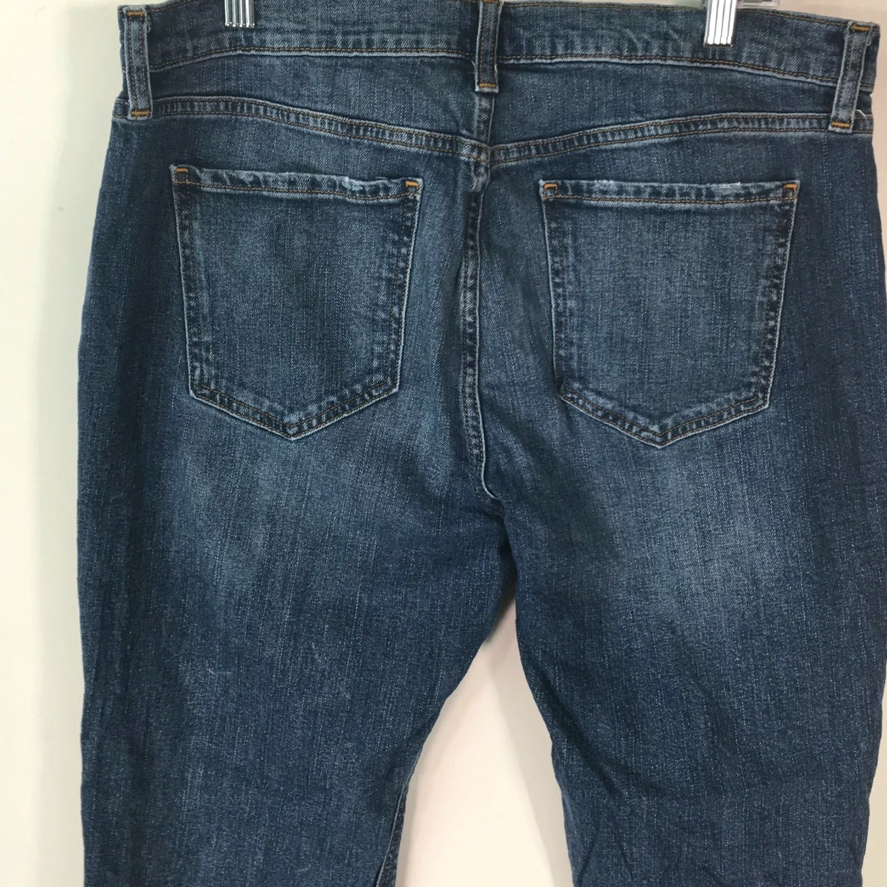 Old Navy VINTAGE Old Navy Denim Jeans Womens 12 Straight Fit Distressed Mid Rise Blue 26 Inch Inseam Size 34" / US 12 / IT 48 - 4 Thumbnail