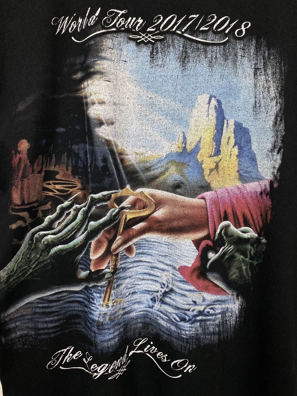 Band Tees Vintage Helloween The Legend Lives One World Tour Rock Tee Size US S / EU 44-46 / 1 - 6 Thumbnail