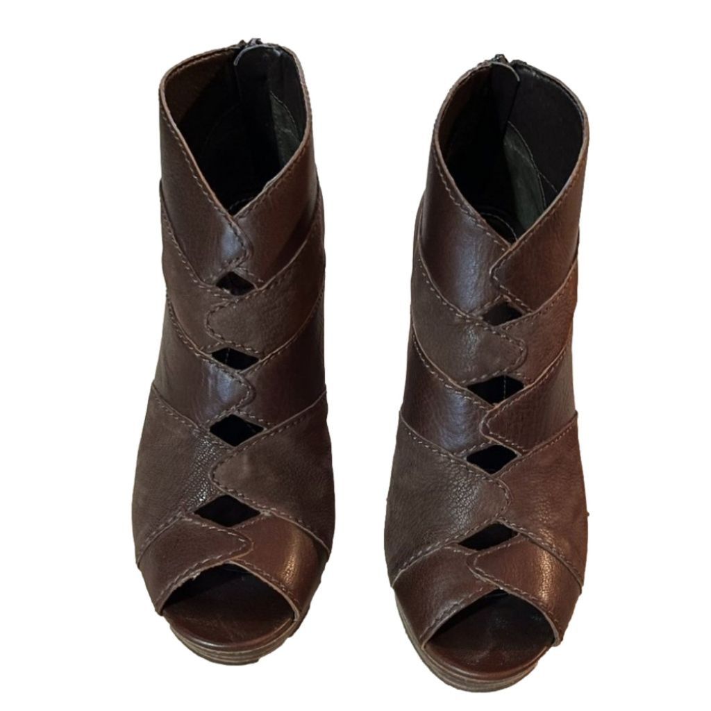 Fossil Fossil Bobbi Leather Peep Toe Booties Size 8.5 Size US 8.5 / IT 38.5 - 1 Thumbnail