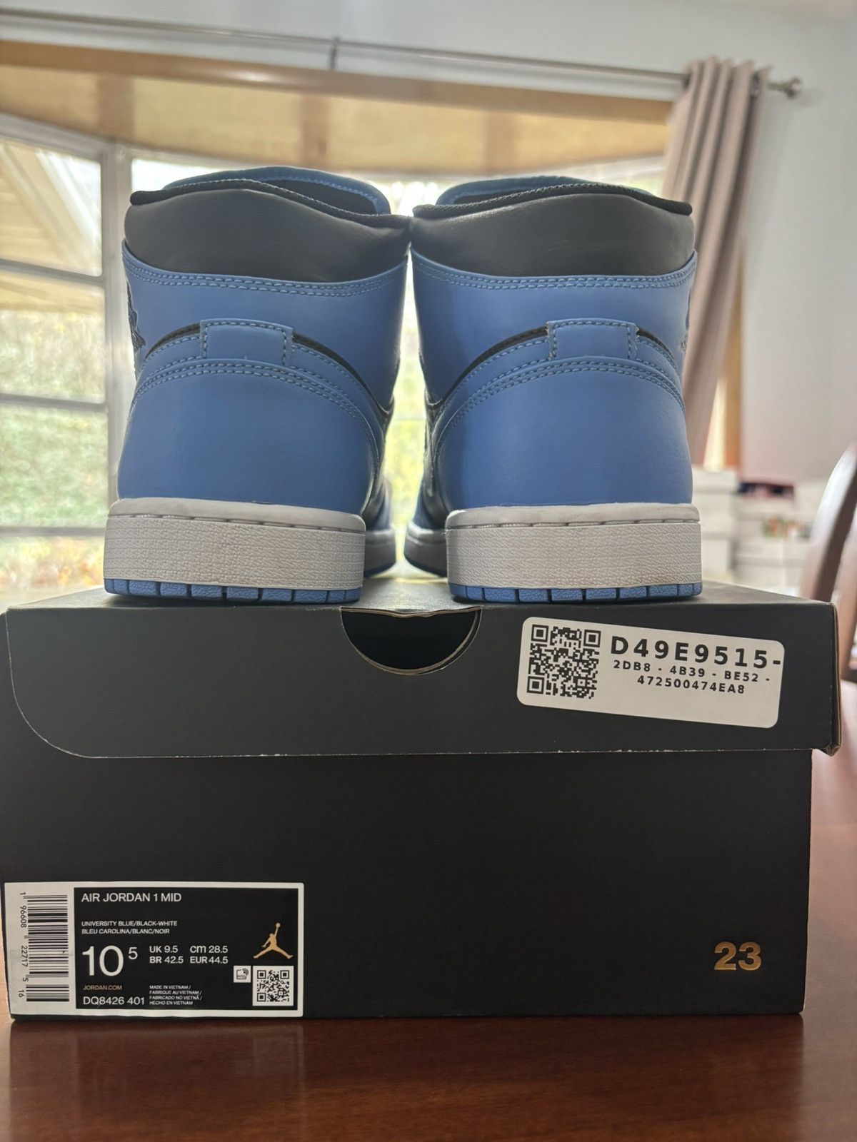 Jordan Brand Jordan 1 Mid university blue black Size US 10.5 / EU 43-44 - 2 Thumbnail