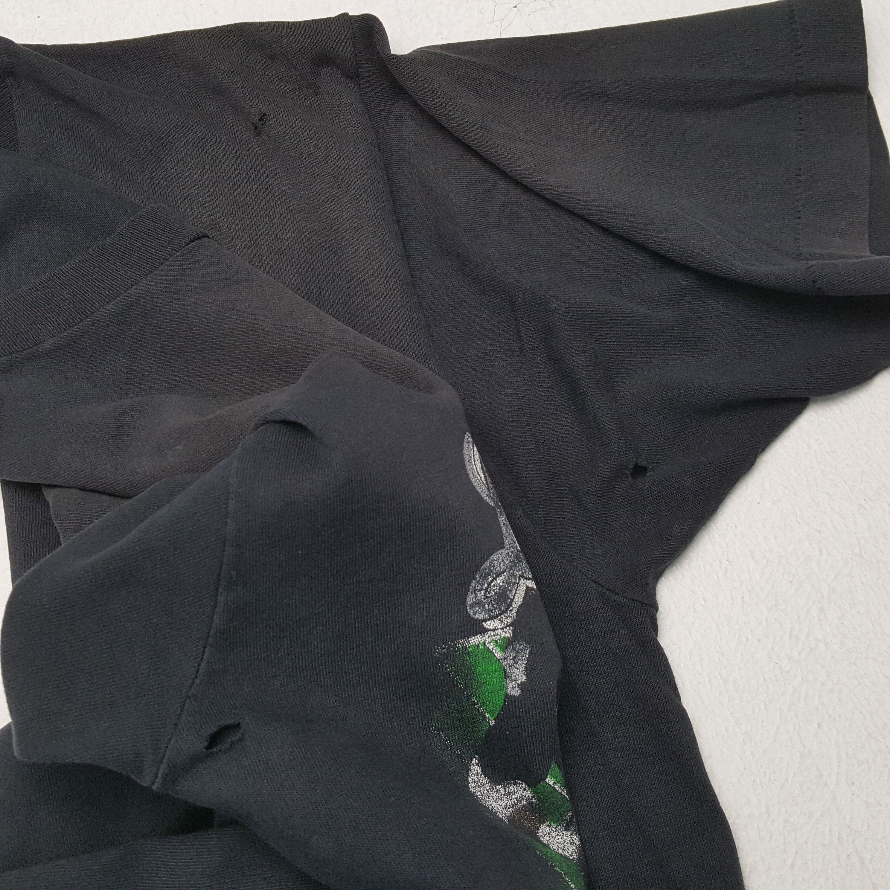 NFL × Vintage Vintage 90's RAIDERS LOS ANGELES Distressed T-Shirts Size US M / EU 48-50 / 2 - 6 Thumbnail