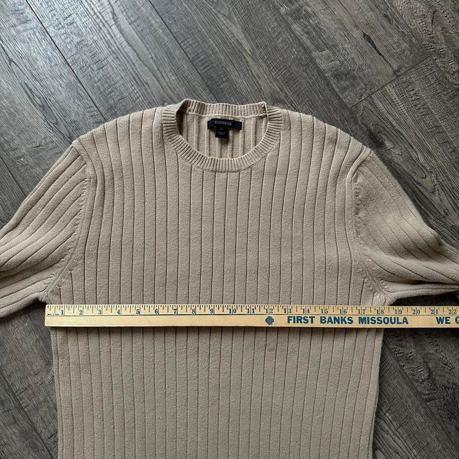 Express Vintage Express Ribbed Slim Fitted Long Sweater Crewneck Size US M / EU 48-50 / 2 - 7 Thumbnail