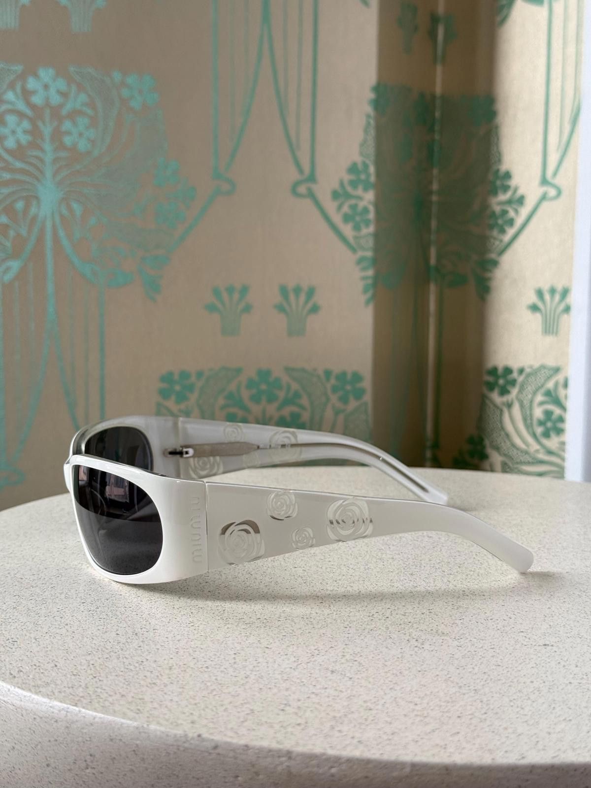Miu Miu Vintage Miu Miu Logo Rose Wraparound White Women Sunglasses Size ONE SIZE - 3 Thumbnail