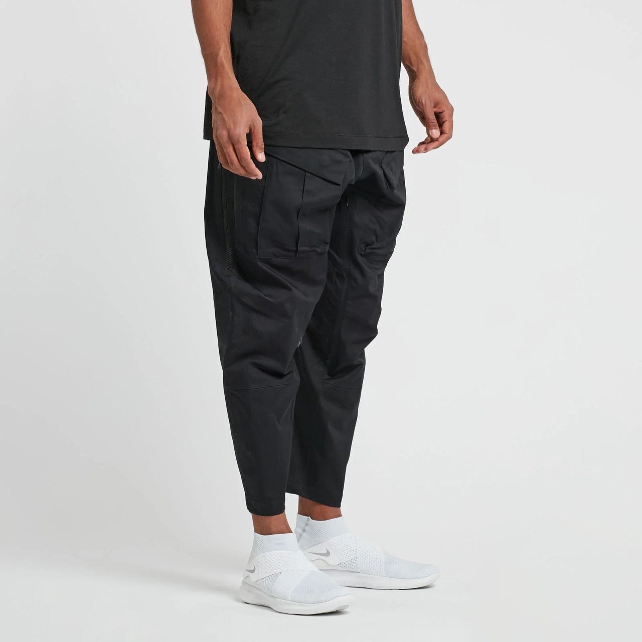 Image of Nike Acg Nikelab Acg Cargo Pants in Black, Men's (Size 38)