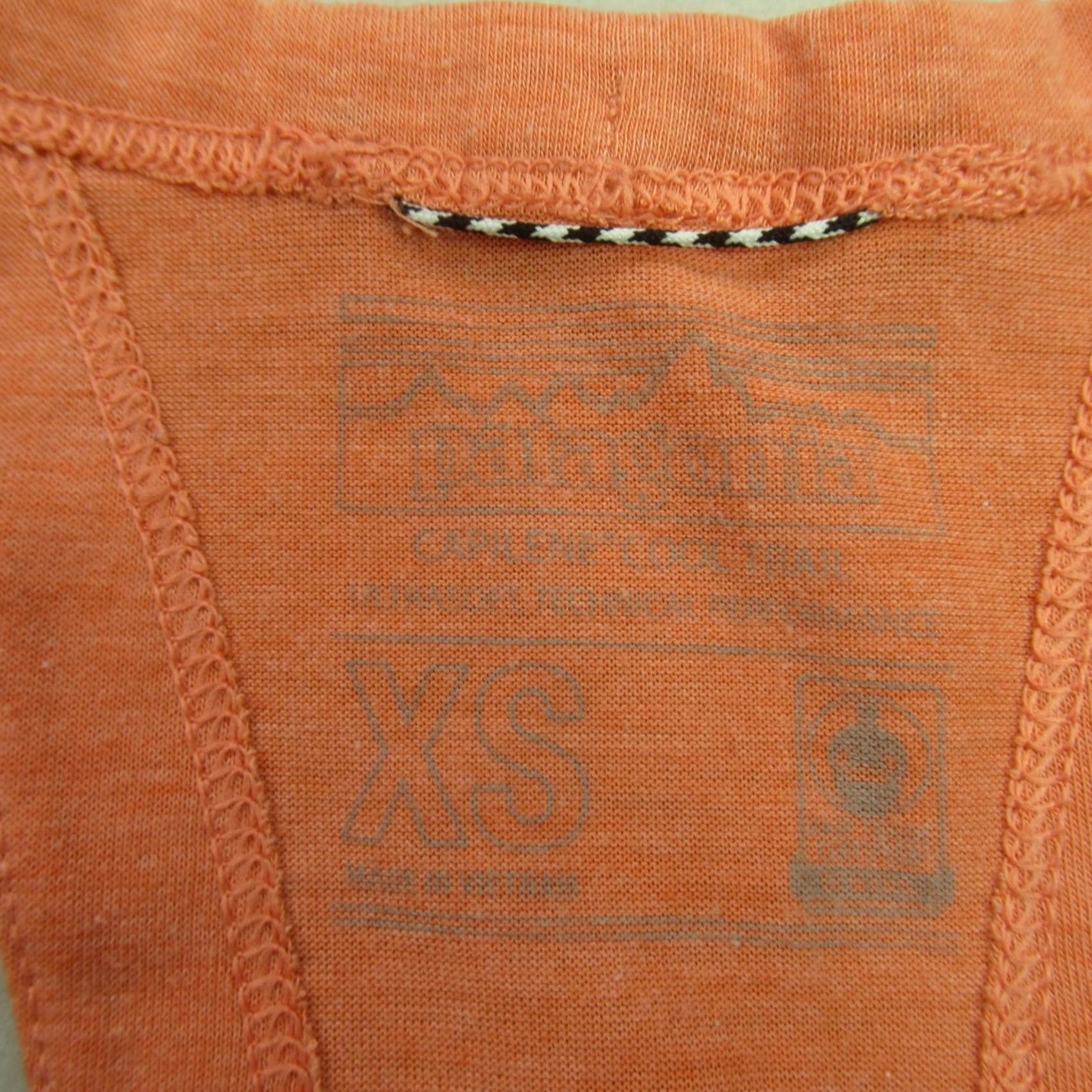 Patagonia Patagonia Womens XS Sleeveless Shirt Orange Casual Crew Neck Lightweight Polyester Knit Rustic Outdoor Tank Size XS / US 0-2 / IT 36-38 - 4 Thumbnail