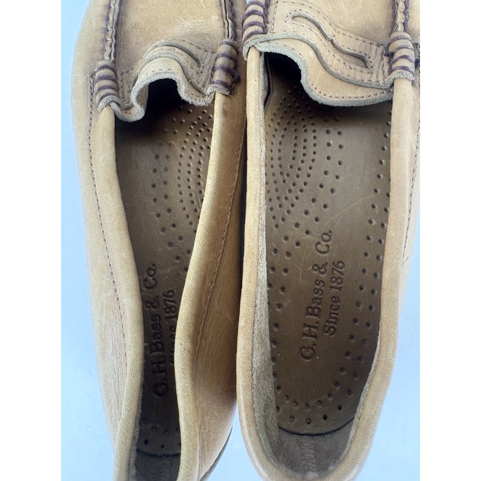 Vintage VINTAGE G.H. BASS & CO Women's Loafer Flat Penny Shoes Tan Leather AA Width Size 6.5 90s College Preppy Size US 6.5 / IT 36.5 - 3 Thumbnail