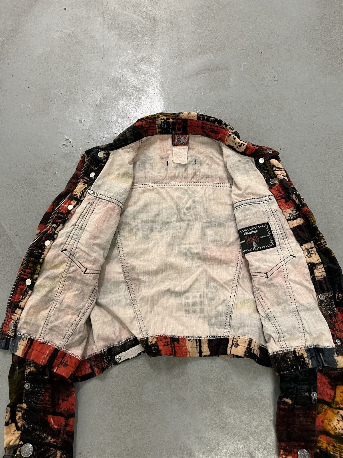 Jean Paul Gaultier Jean Paul Gaultier Velvet Cropped Abstract Print Jacket Size S / US 4 / IT 40 - 7 Thumbnail
