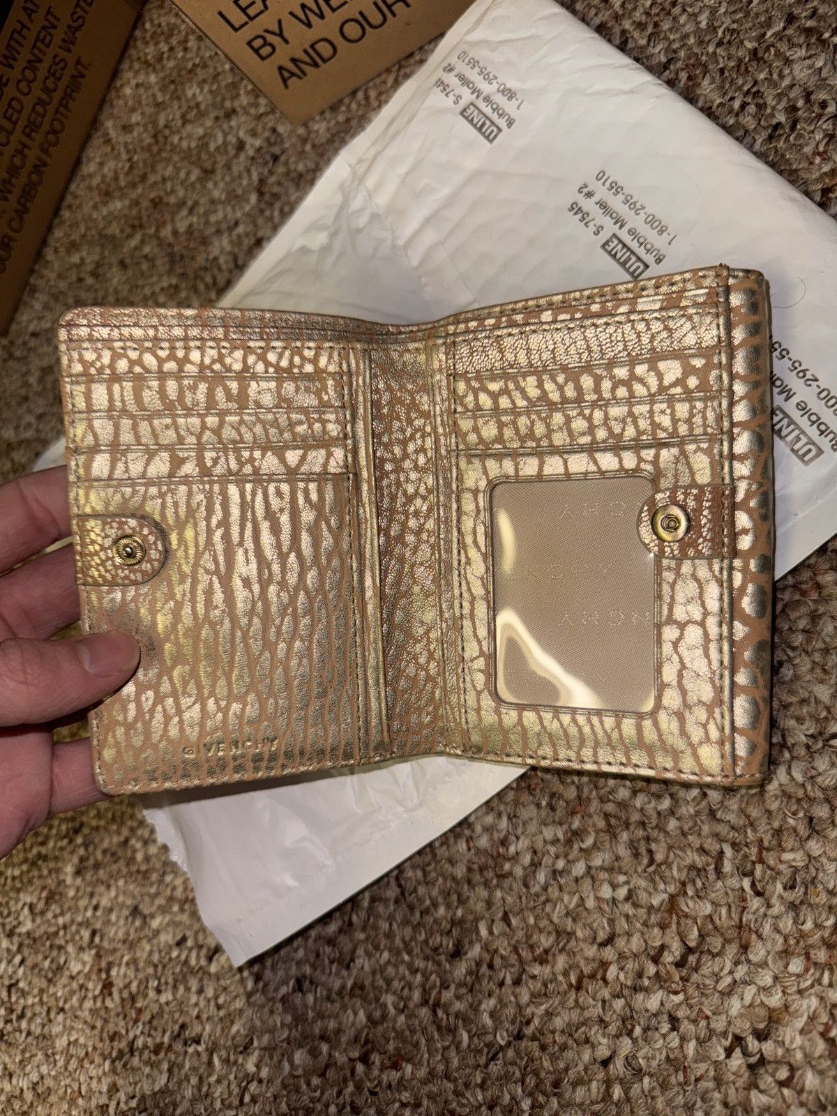 Givenchy 100% Lamb Givenchy Billfold Wallet Size ONE SIZE - 2 Thumbnail