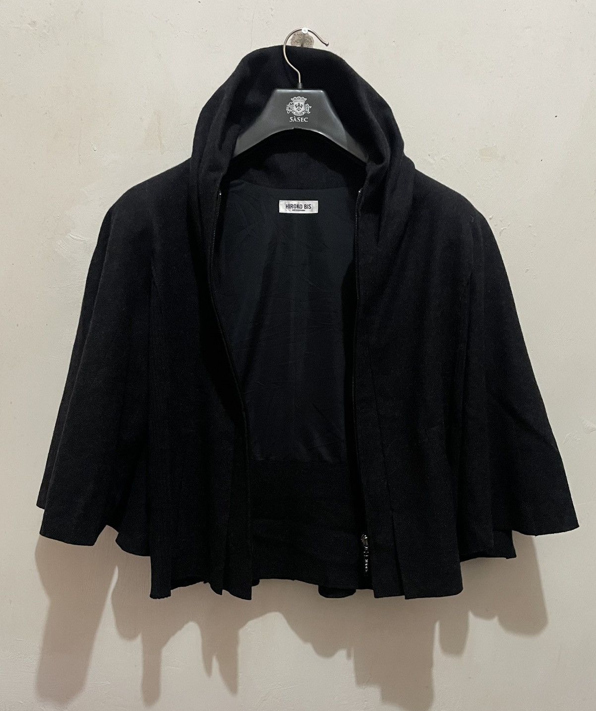 Hiroko Koshino Homme HIROKO BIS / HIROKO KOSHINO WOMAN WOOL PONCHO JACKET Size S / US 4 / IT 40 - 6 Thumbnail