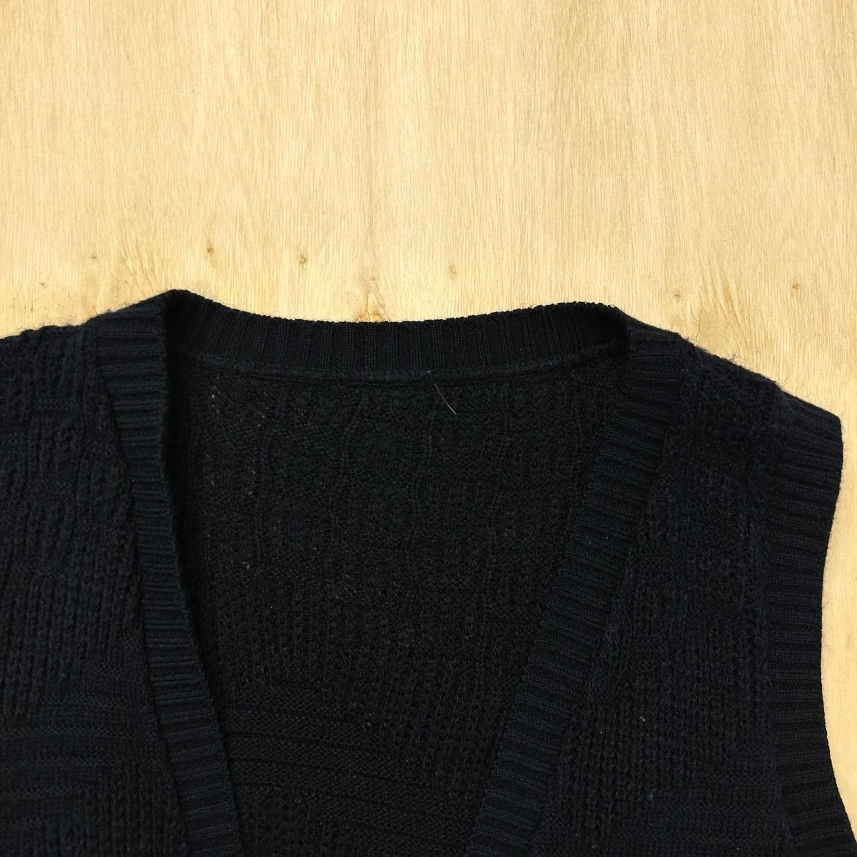 Vintage Vintage Sweater Vest Womens Medium Navy V-Neck Button Top Knit Tight-Knit Casual Fall Women Size M / US 6-8 / IT 42-44 - 3 Thumbnail