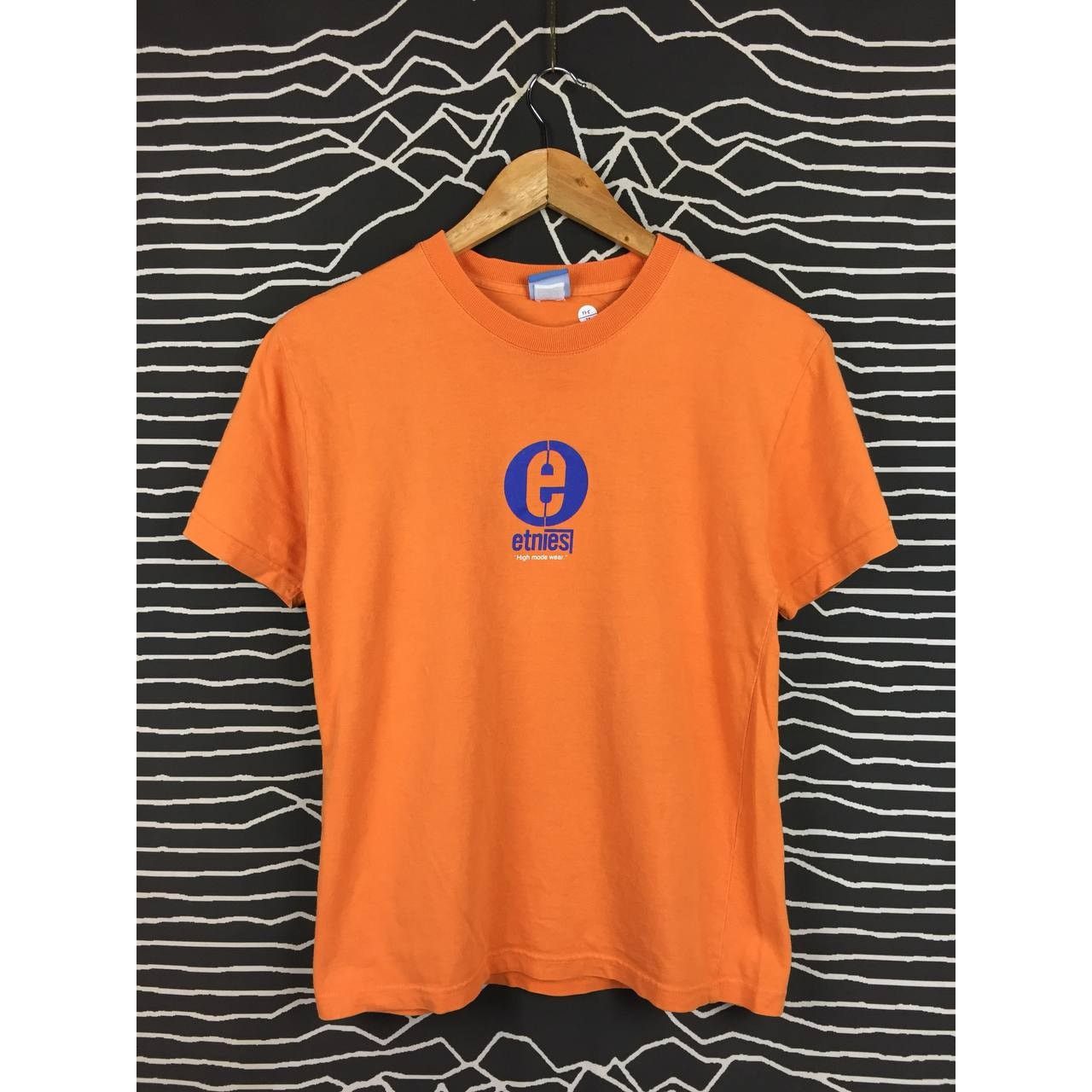 Etnies × Vintage Vtg Etnies Skateboards High Mode Wear Skate Tee Size S Size US S / EU 44-46 / 1 - 1 Thumbnail