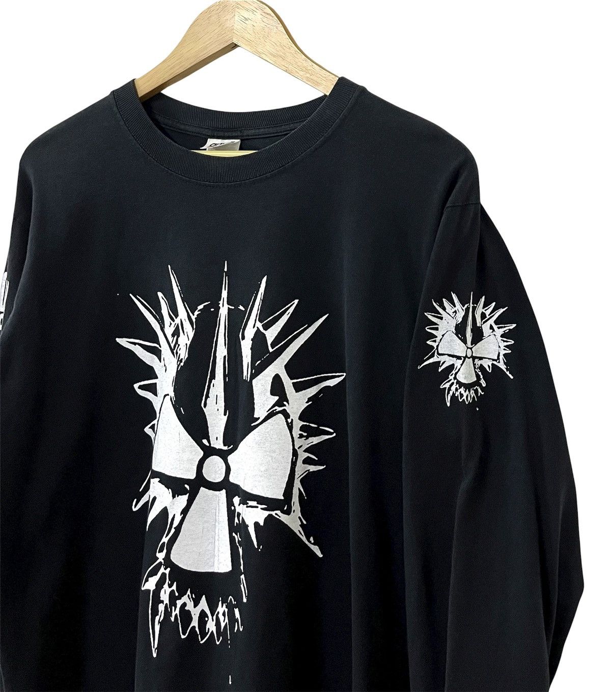 Band Tees VINTAGE 00s CORROSION OF CONFORMITY HEAVY METAL BAND TSHIRT Size US M / EU 48-50 / 2 - 3 Thumbnail