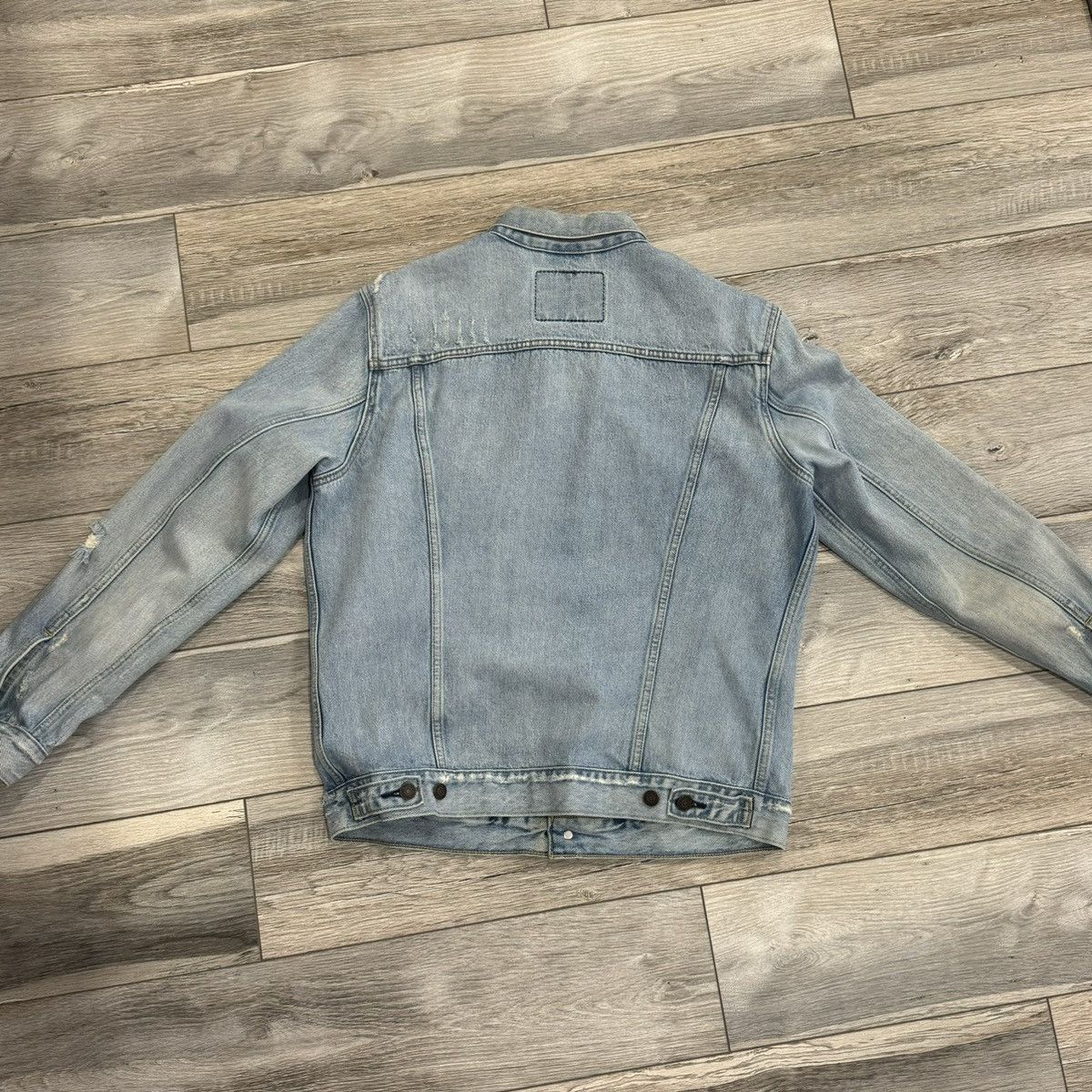 Levi's Distressed Levi’s Denim Jacket Size US L / EU 52-54 / 3 - 6 Thumbnail