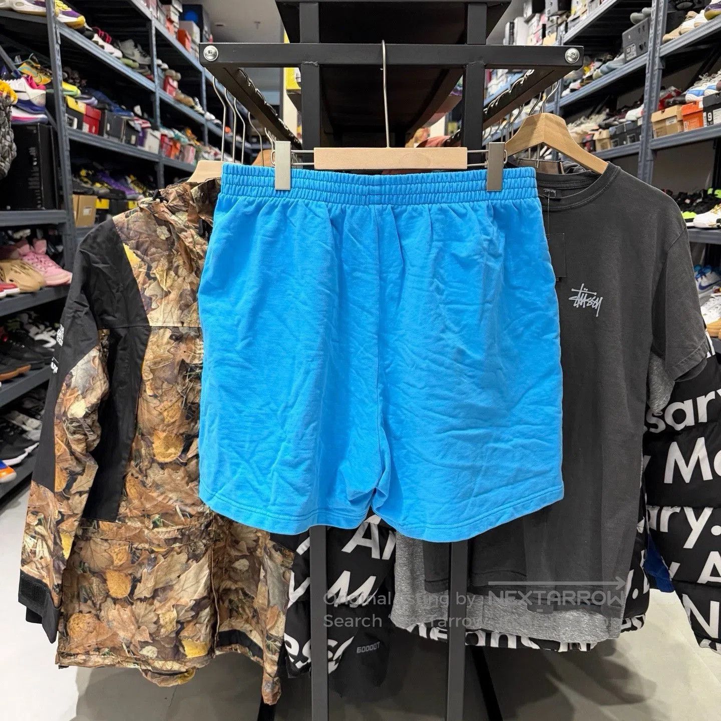 Balenciaga Balenciaga Lock Double B Blue Shorts. Size US 40 / EU 56 - 2 Thumbnail