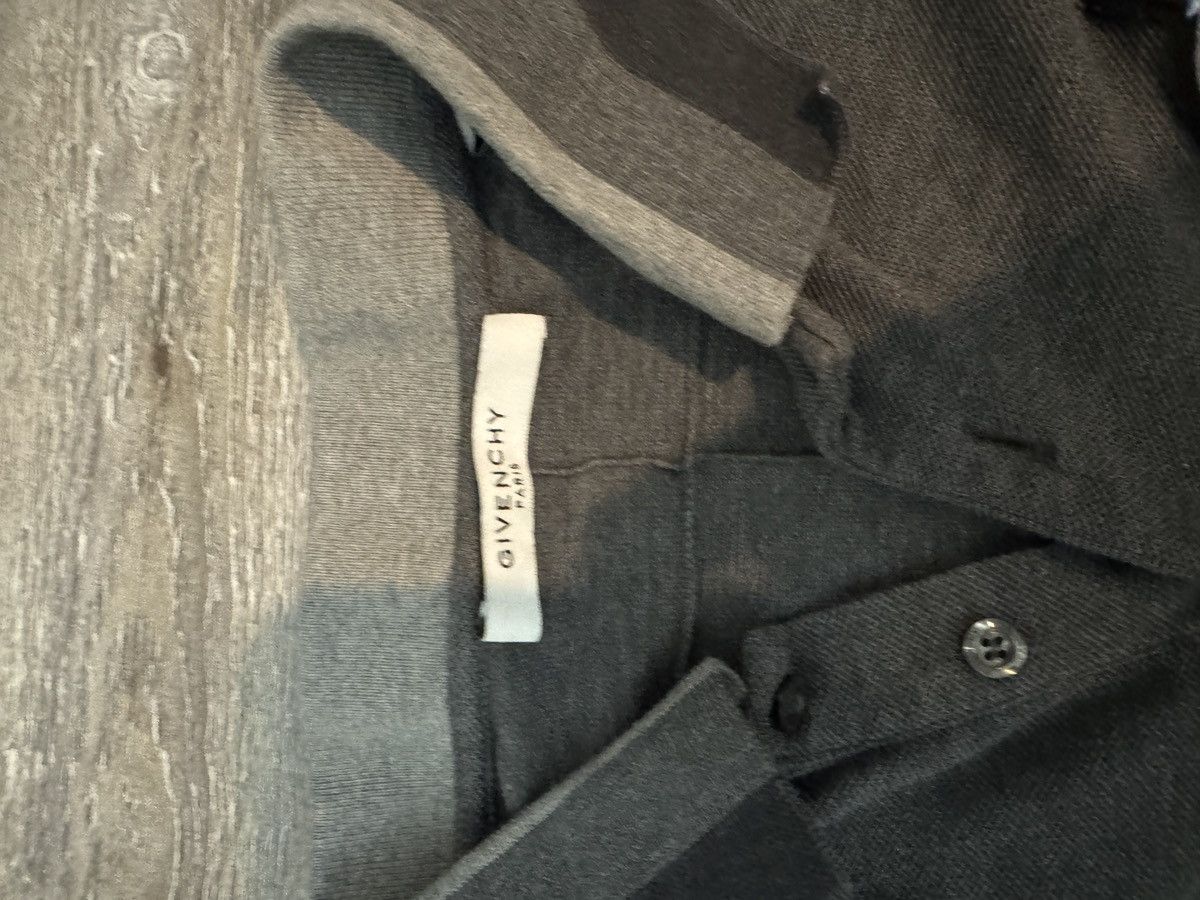 Givenchy Who dares win givenchy collar Size US M / EU 48-50 / 2 - 3 Thumbnail
