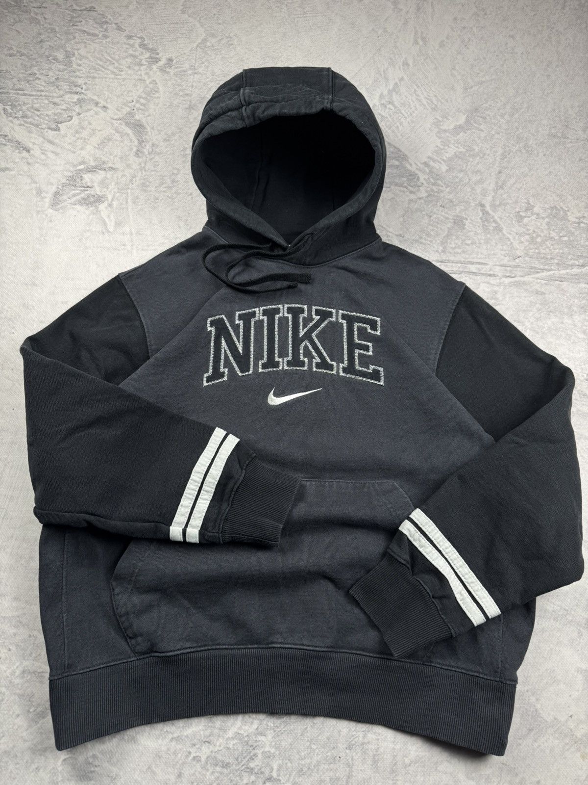 Nike × Vintage NIKE VINTAGE CENTER LOGO OVERSIZE BOXY HOODIE Size US M / EU 48-50 / 2 - 4 Thumbnail