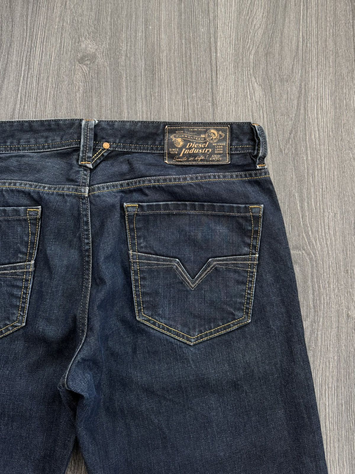 Diesel Y2K Vintage Diesel Navy Jeans made in Italy Size US 34 / EU 50 - 7 Thumbnail