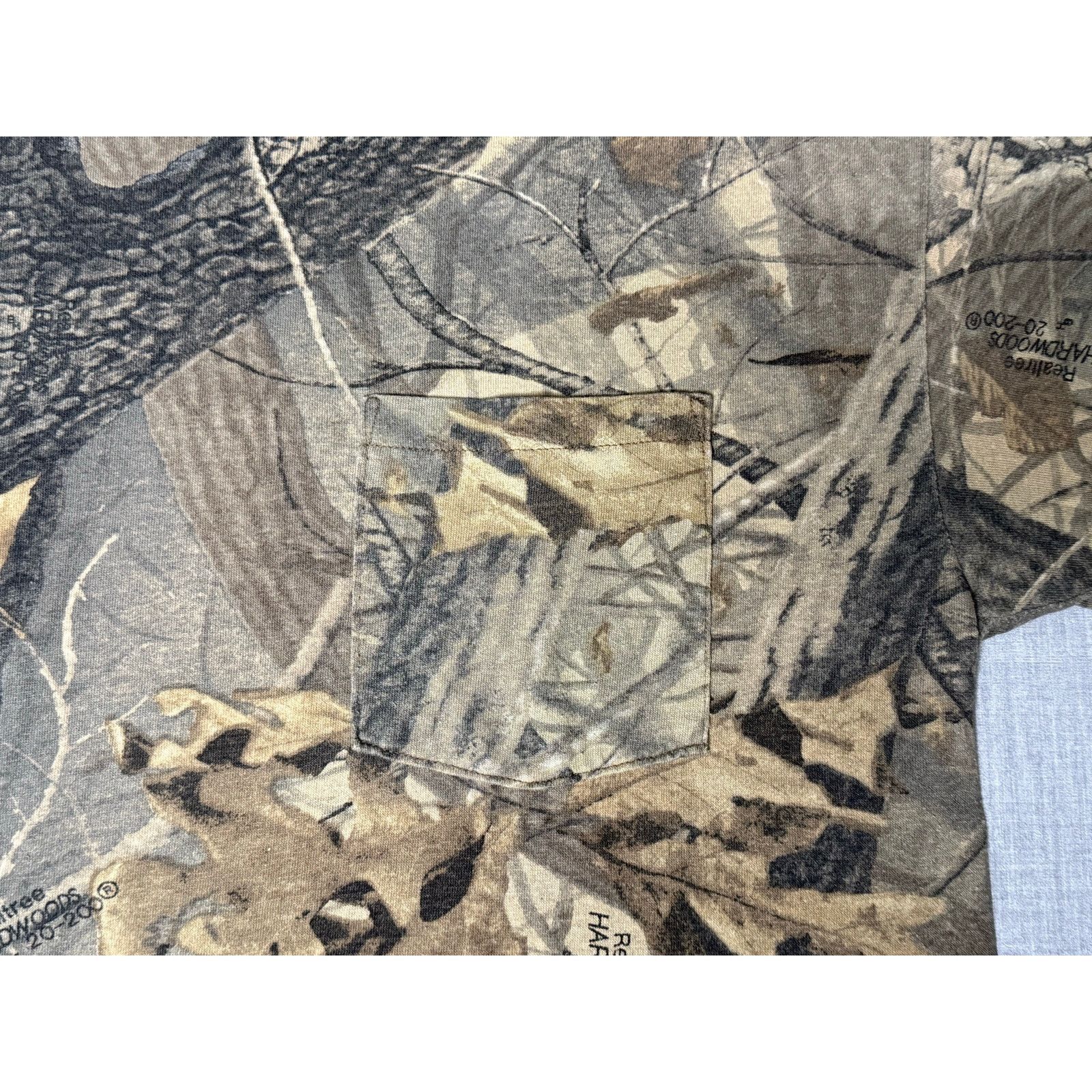 Vintage Vintage Y2K Realtree Camo Long Sleeve Pocket T-shirt Large Size US L / EU 52-54 / 3 - 4 Thumbnail
