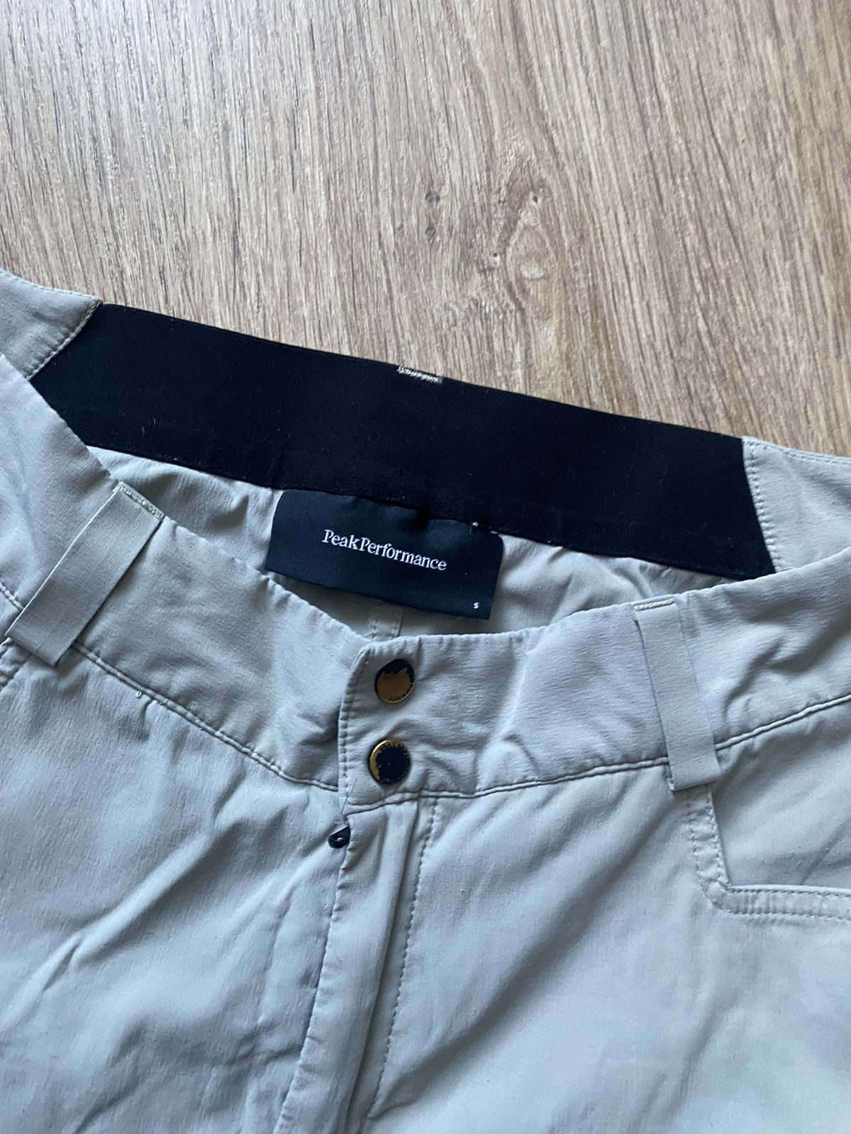 Arc'teryx × Peak Performance ⛰️Peak Performans 2 pockets outdoor shorts Arcteryx style🌄 Size US 30 / EU 46 - 3 Thumbnail