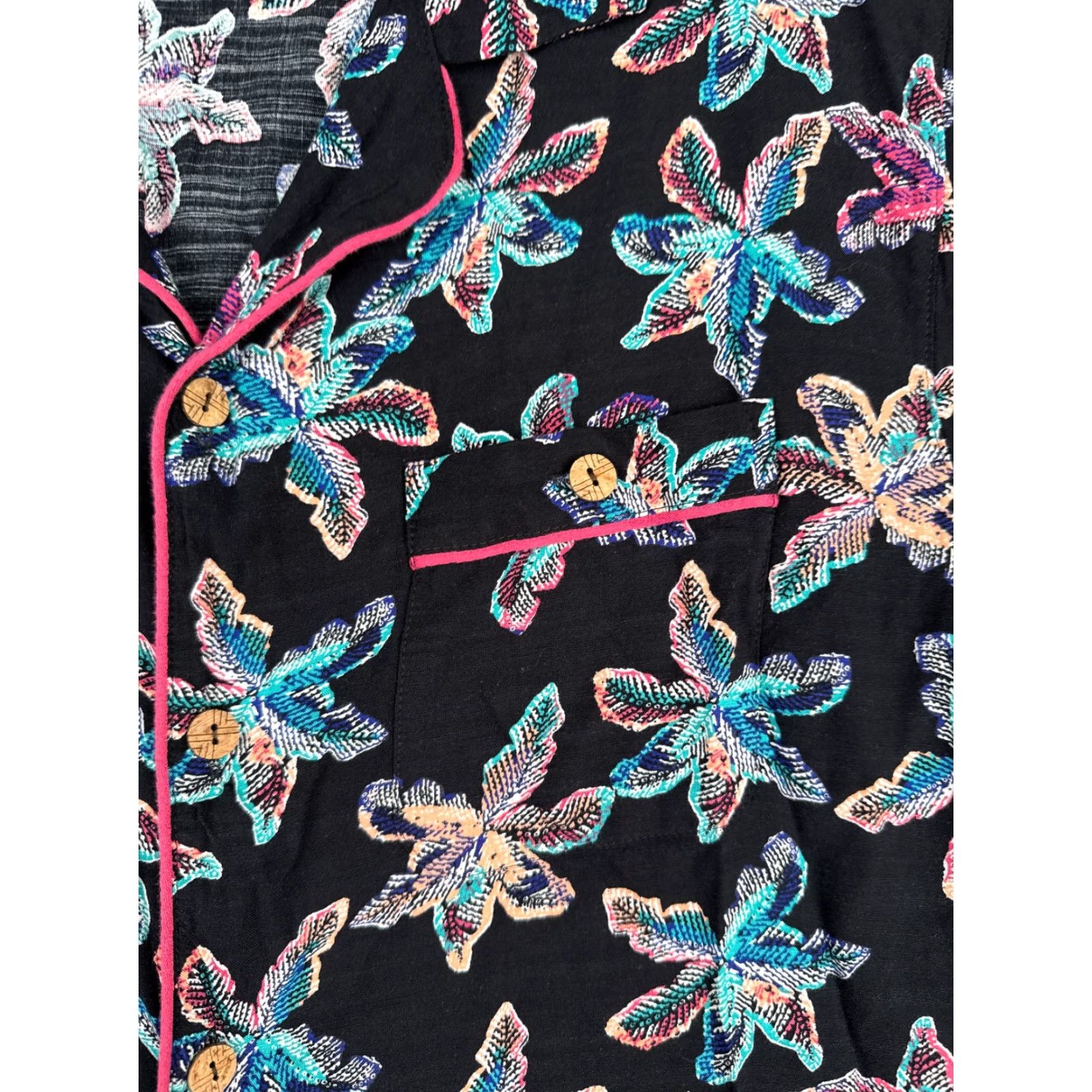 Pinko Caribbean Shirt Men Medium Black Pink Blue Floral Wood Button Up Hawaiian Rayon Size US M / EU 48-50 / 2 - 6 Thumbnail