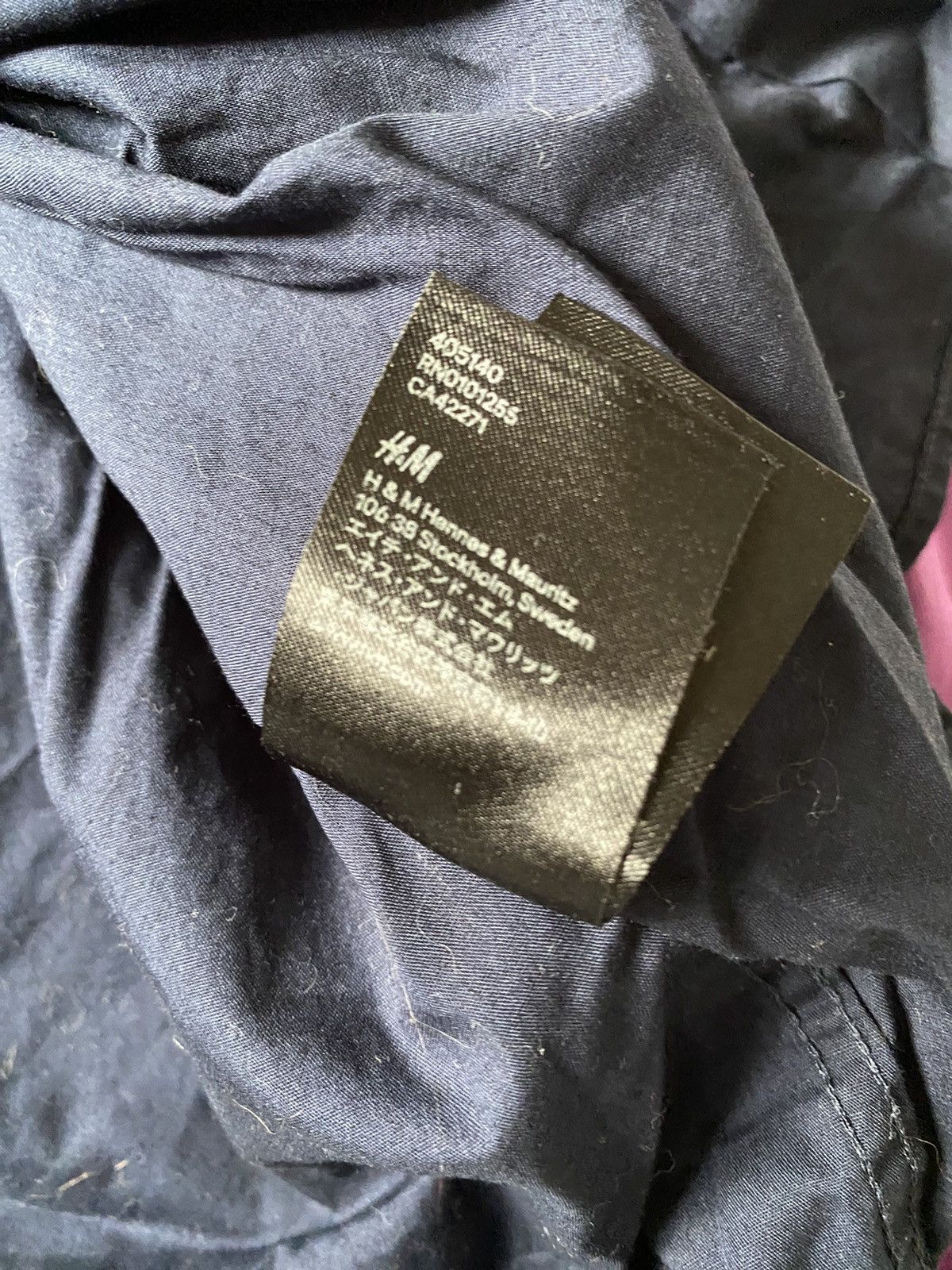Comme des Garcons × H&M Super Rare COMME des GARÇONS x H&M button down Size US M / EU 48-50 / 2 - 5 Thumbnail