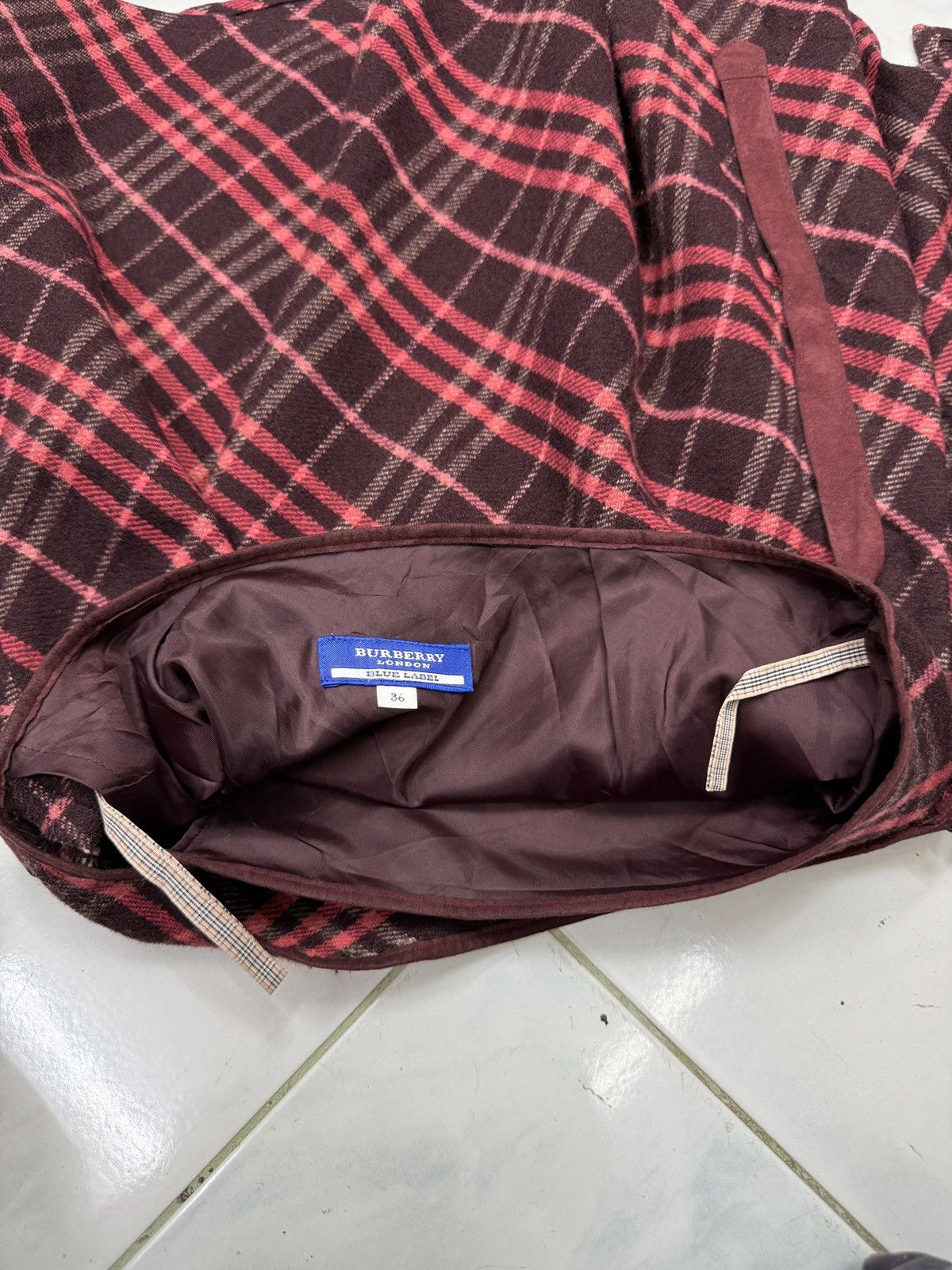 Burberry 🔥🔥🔥ARCHIVE BURBERRY SKIRTS Size 26" / US 2 / IT 38 - 9 Thumbnail
