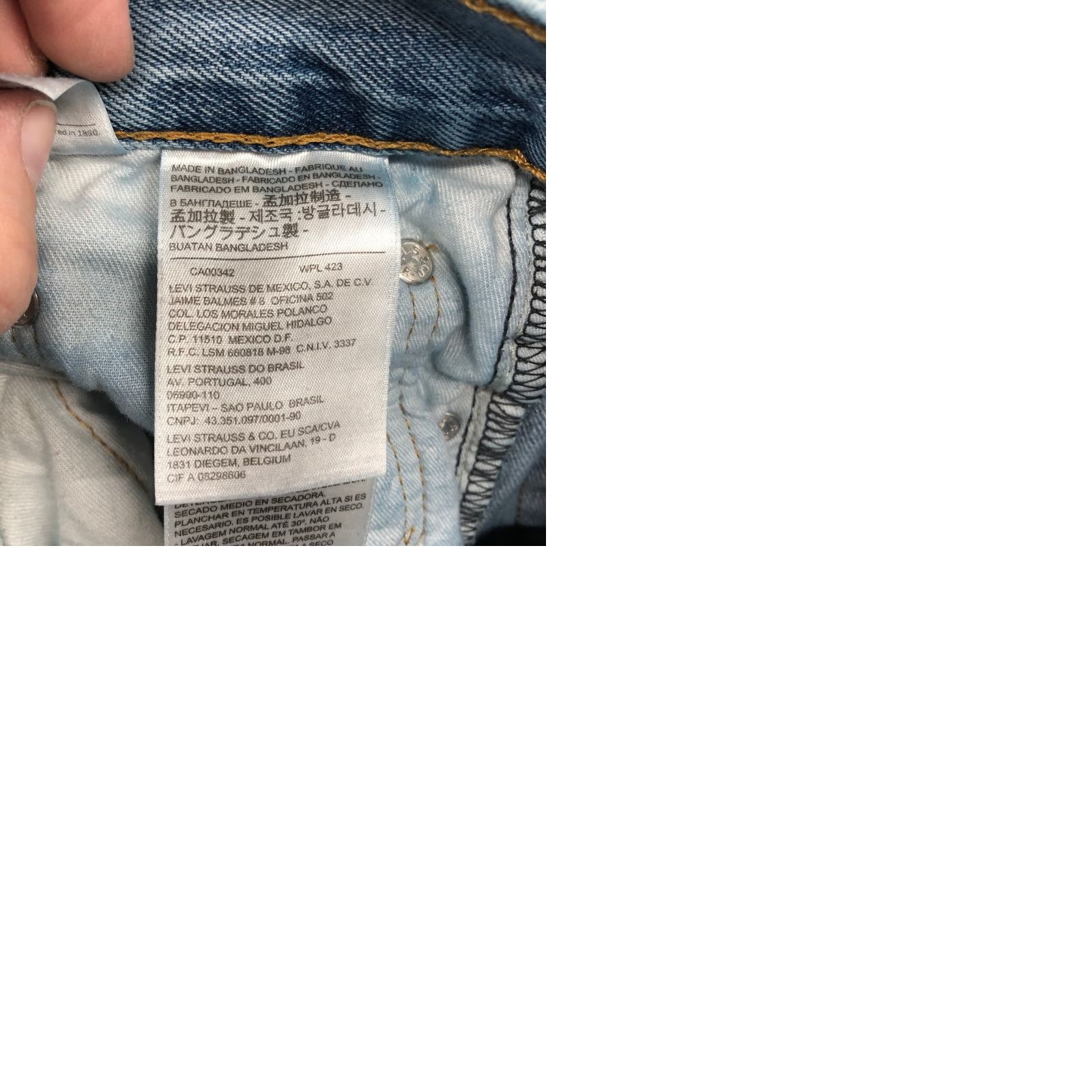 Levi's Levi's 550 Jeans 36x30 Mens Mid Rise Straight Leg Dark Wash Blue Denim Mens Jeans Straight Leg Levi's 550 36x30 Dark Wash Blue Denim Vintage? No Size US 36 / EU 52 - 9 Thumbnail
