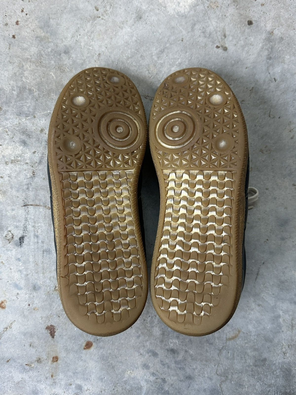 Maison Margiela Maison Margiela Replica SS16 'Navy/Gold' GATs Size US 8 / EU 41 - 8 Thumbnail