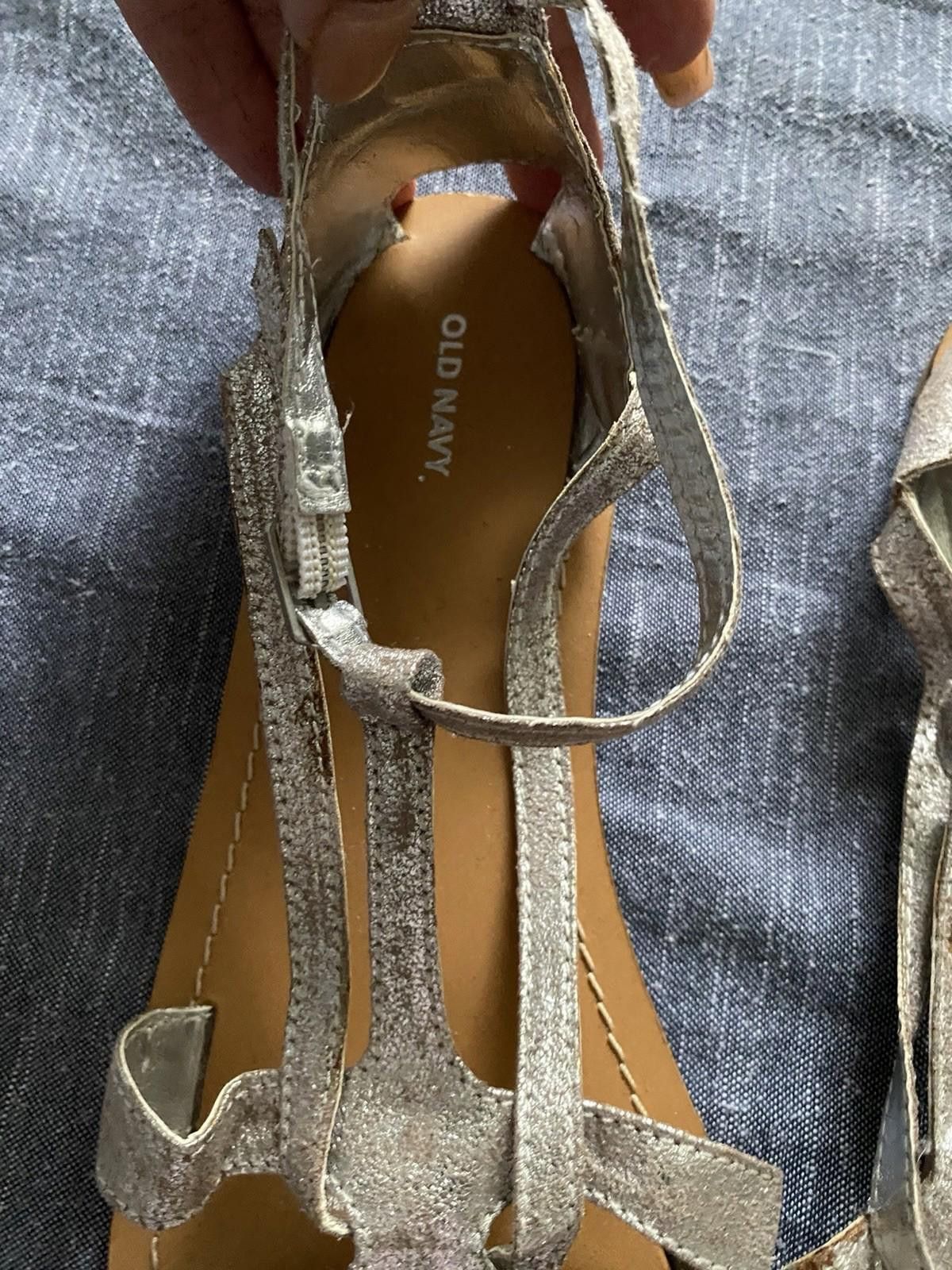 Old Navy Women’s Gold old navy Ankle sandals Size 8 Size US 8 / IT 38 - 2 Thumbnail