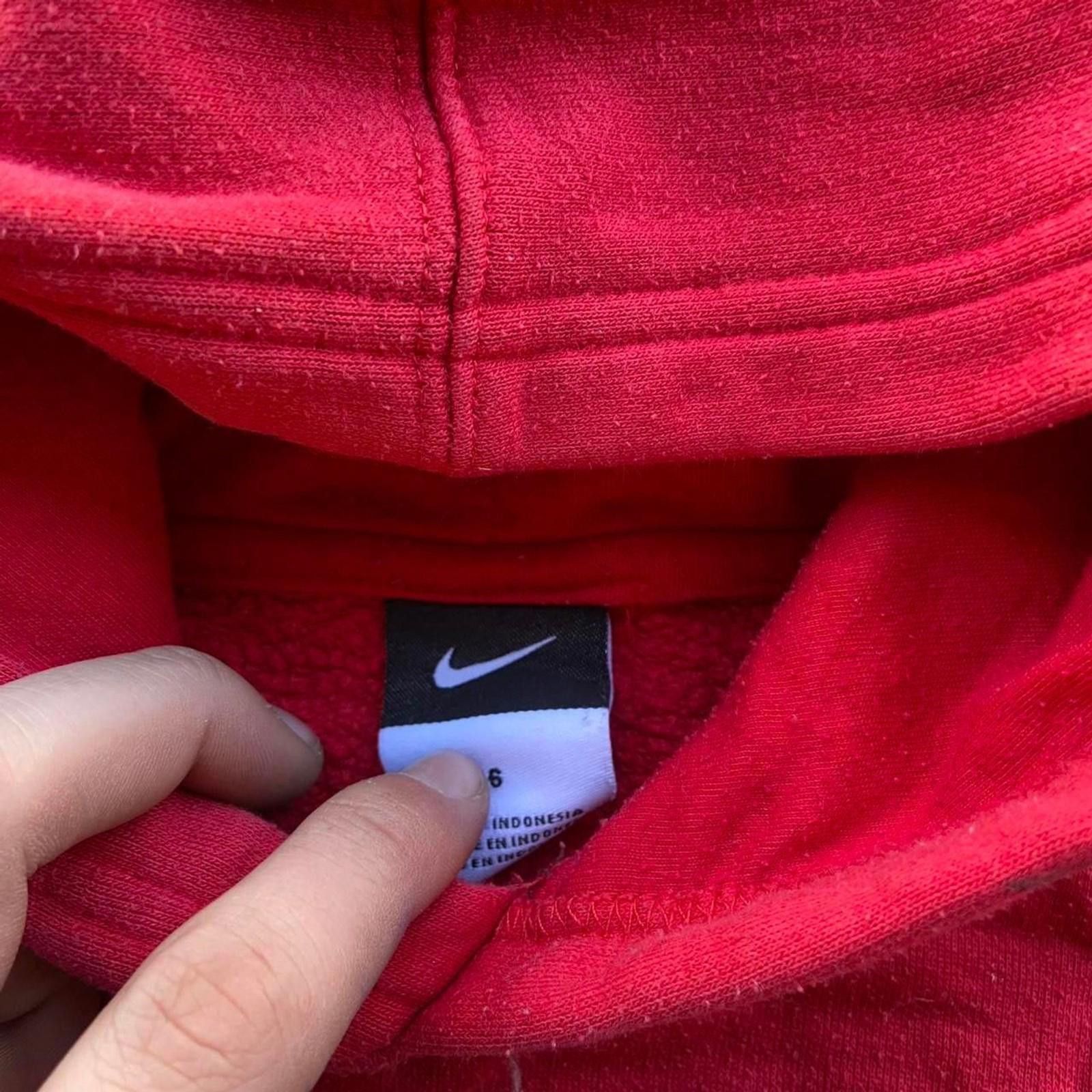 Nike Wisconsin Badgers Embroidered Red Nike Hoodie Kids Size 6 Size US XXS / EU 40 - 2 Thumbnail