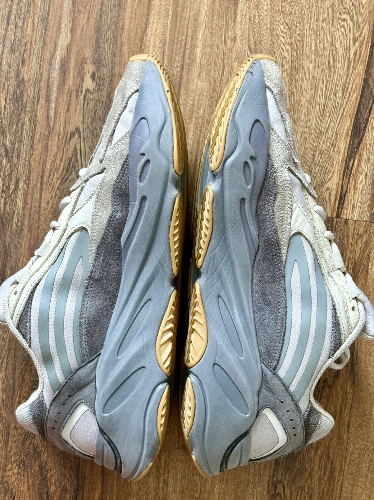 Yeezy Size 13 - adidas Yeezy Boost 700 V2 Tephra FU7914 Size US 13 / EU 46 - 8 Thumbnail