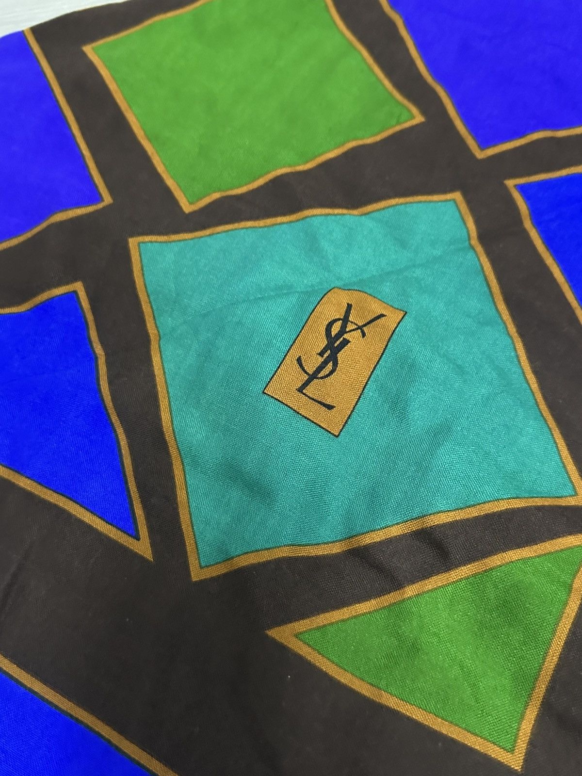 Yves Saint Laurent Vintage Yves Saint Laurent Fourlads Silk Scarves (Big Size) Size ONE SIZE - 5 Thumbnail