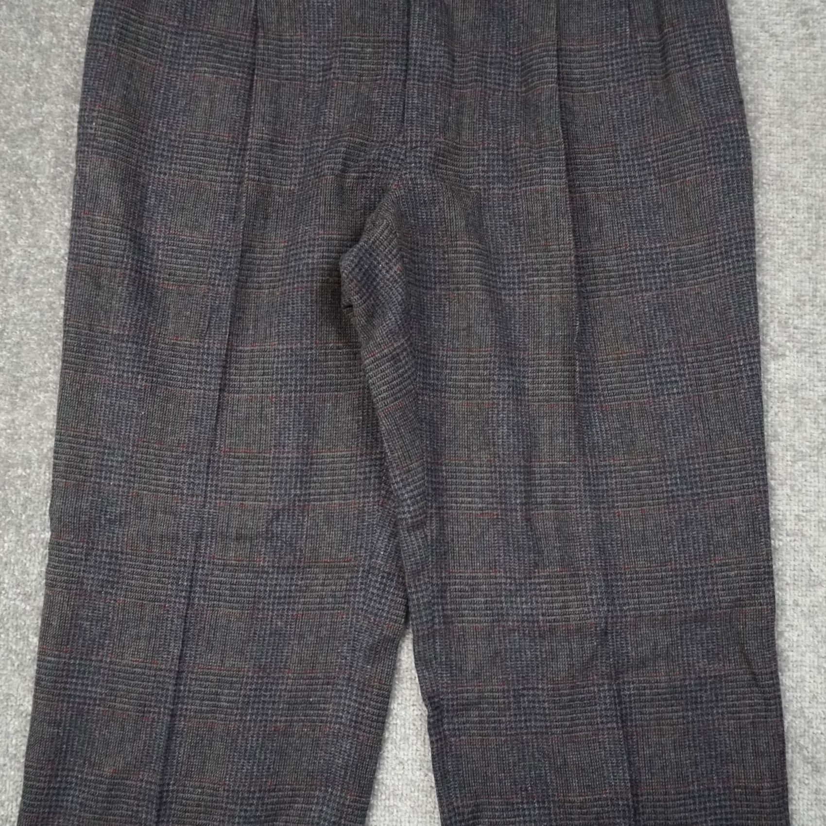 Pendleton VINTAGE Pendleton Wool Pants Mens 40x29 Plaid Gray Pleated Dress Pants USA Made 70s Regular Fit Mens Pants Size US 40 / EU 56 - 6 Thumbnail
