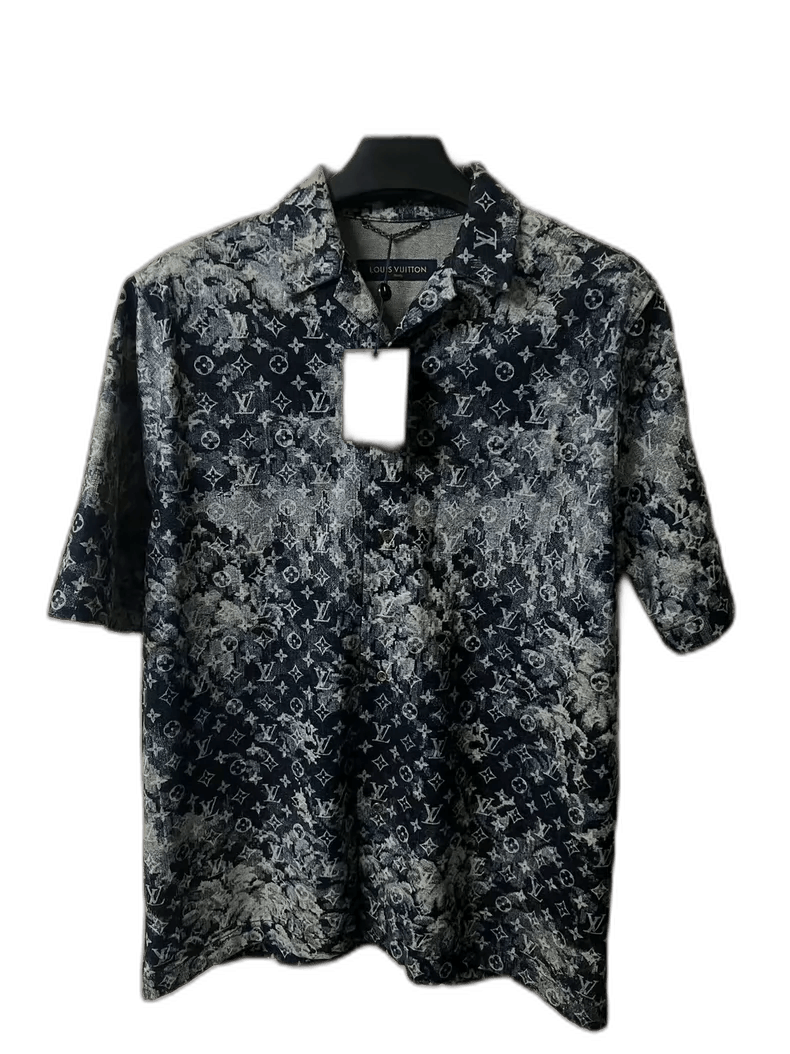 Louis Vuitton Louis Vuitton Logo Print Denim Short Sleeve Shirt Size US L / EU 52-54 / 3 - 1 Thumbnail