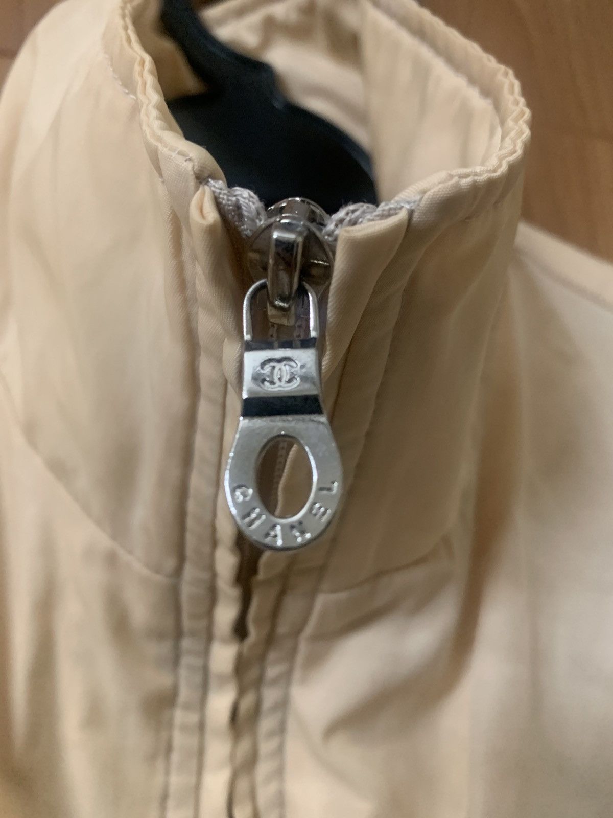 Chanel Chanel nylon jacket Size M / US 6-8 / IT 42-44 - 10 Thumbnail