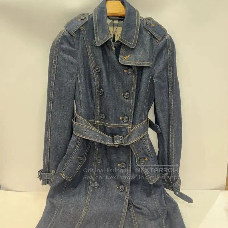 Burberry Burberry Women's Blue Denim Double-Breasted Coat. Size S / US 4 / IT 40 - 1 Thumbnail
