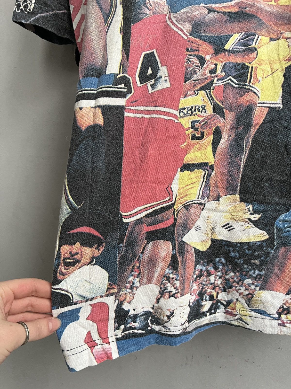 NBA Graphic Print NBa lakers vintage T Shirt Streetwear Y2K Size US L / EU 52-54 / 3 - 9 Thumbnail