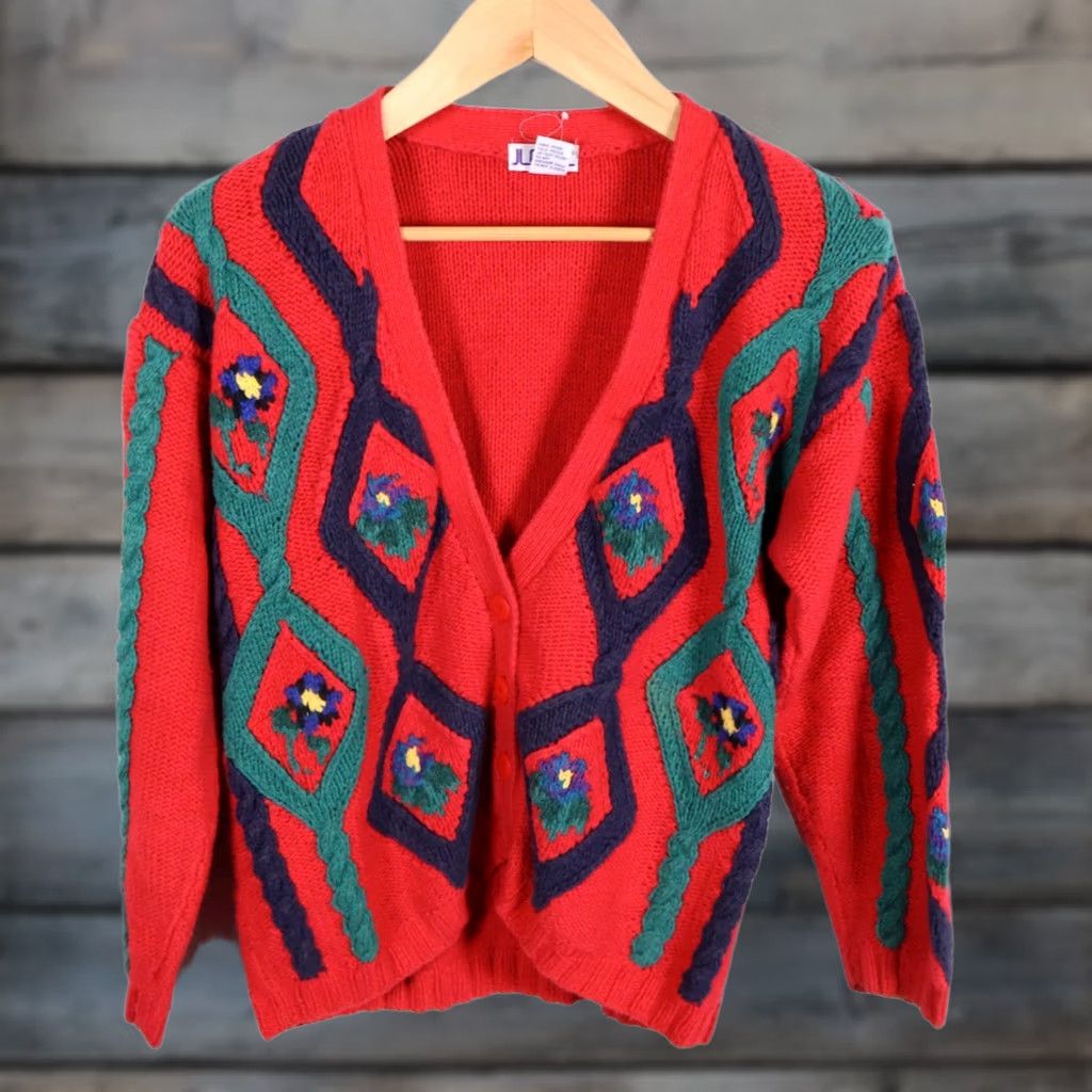 Vintage VINTAGE 90s Floral Cardigan Women's Small Red Chunky Knit Sweater JL Plum Crew Neck Long Sleeve Embroidered Size S / US 4 / IT 40 - 1 Thumbnail