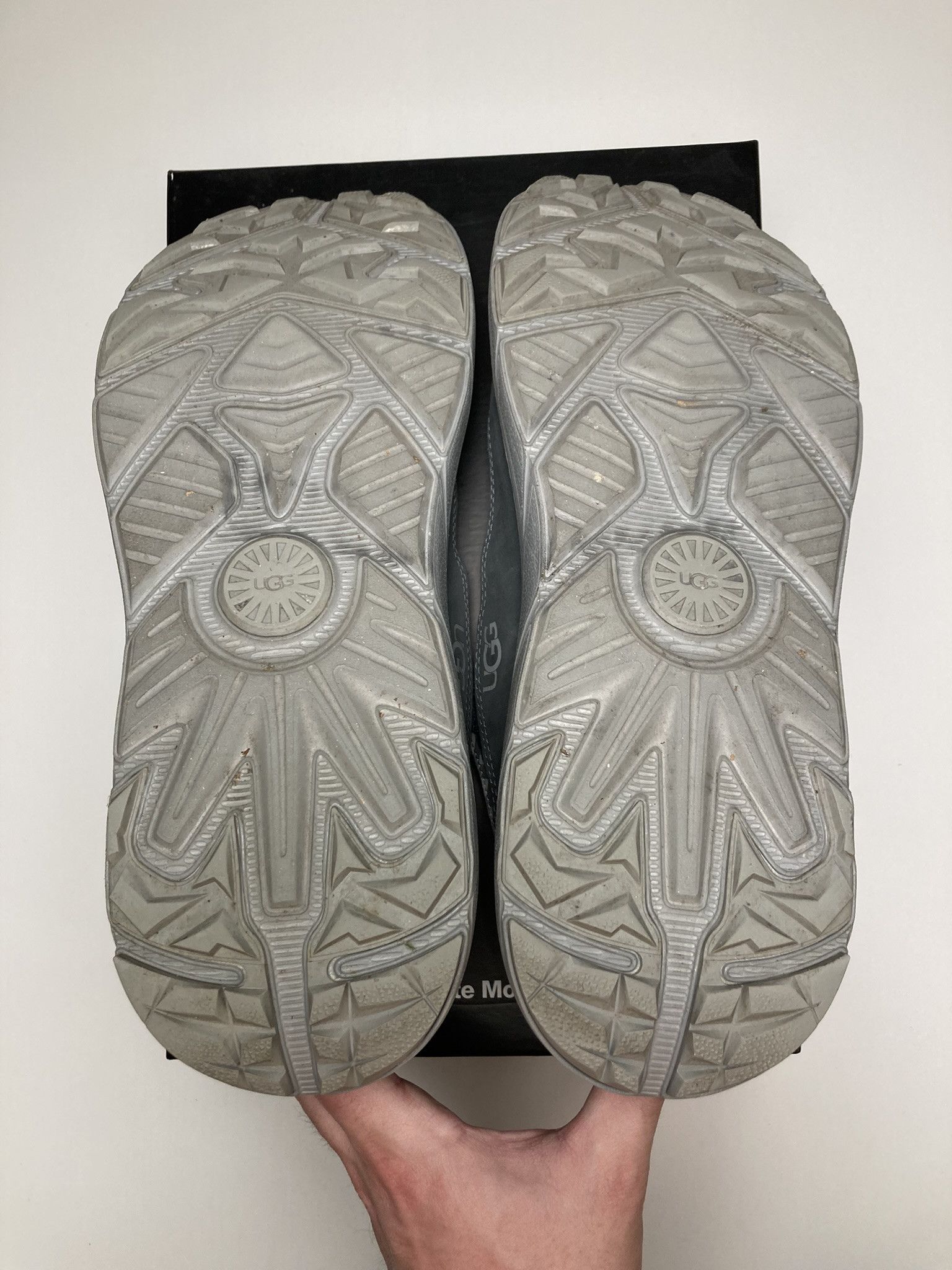 White Mountaineering White Mountaineering x Ugg Sneakers Size US 12 / EU 45 - 7 Thumbnail