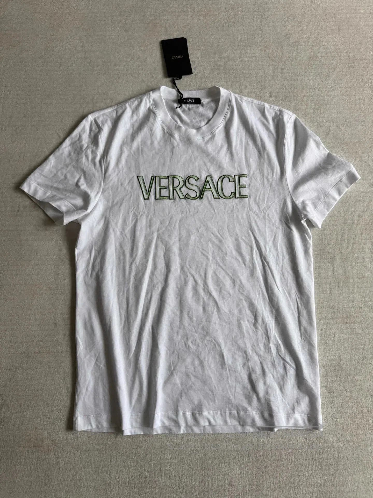 Versace White Short-Sleeve Graphic T-Shirt Size L. Size US L / EU 52-54 / 3 - 1 Thumbnail