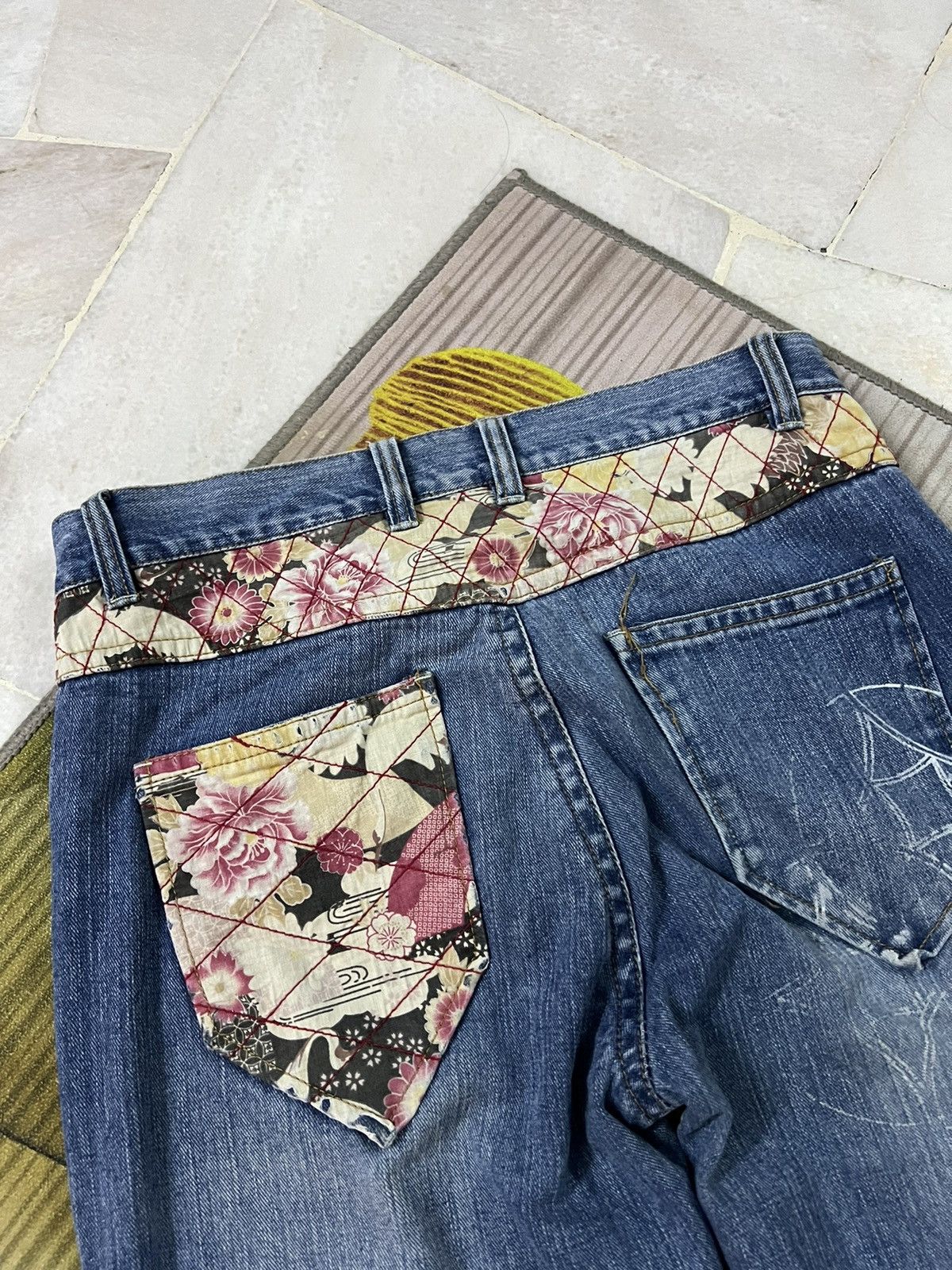 Japanese Brand SUKAJAN UNBRAND FISH KOI JEANS Size US 32 / EU 48 - 8 Thumbnail