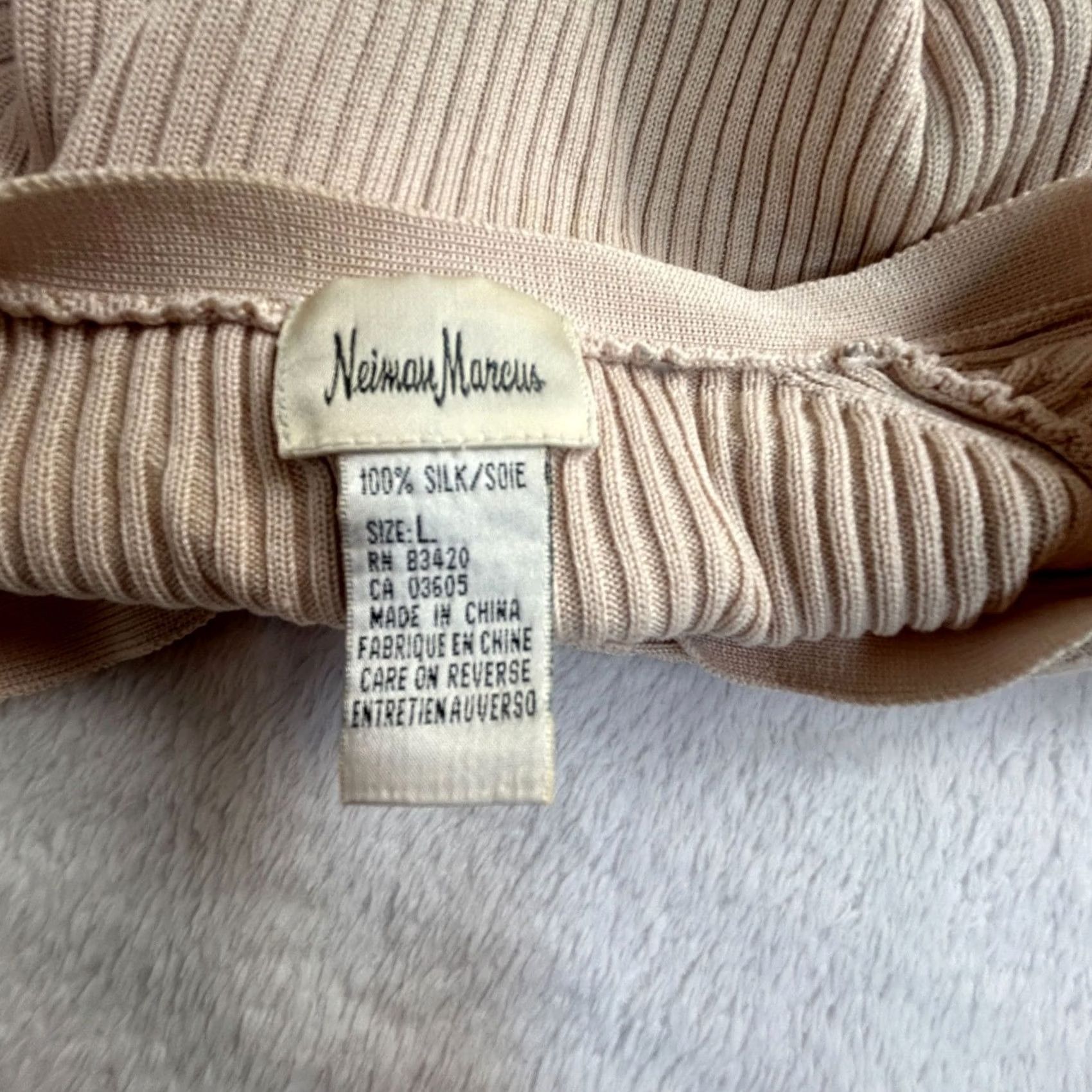 Neiman Marcus Neiman Marcus Womens Beige Cardigan Sweater Large Silk Ribbed Knit Button Front Size L / US 10 / IT 46 - 3 Thumbnail